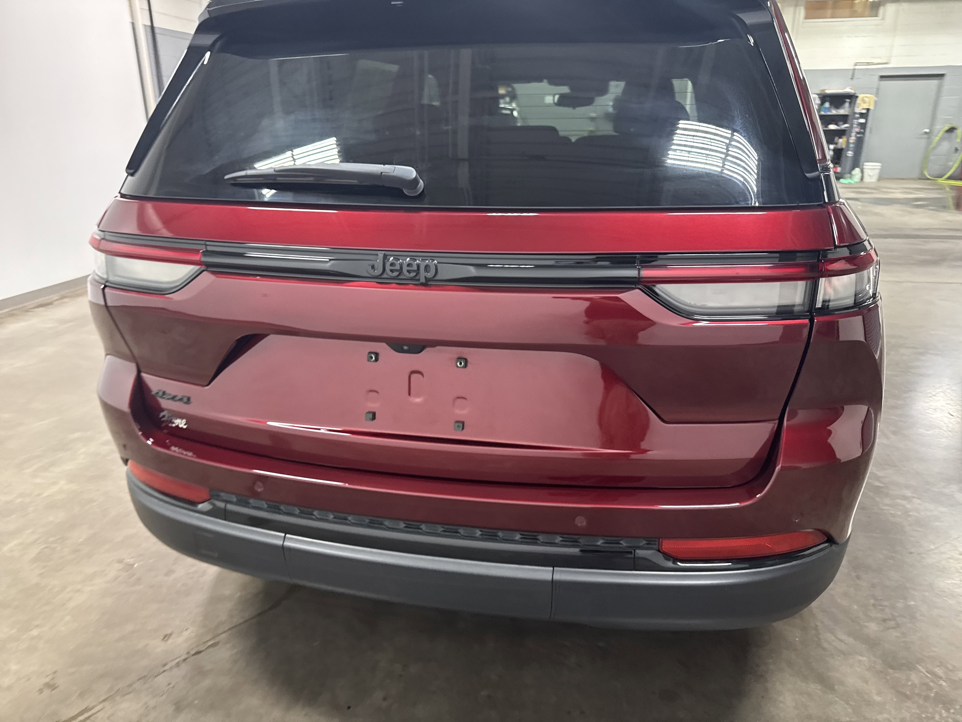 2023 Jeep Grand Cherokee Altitude