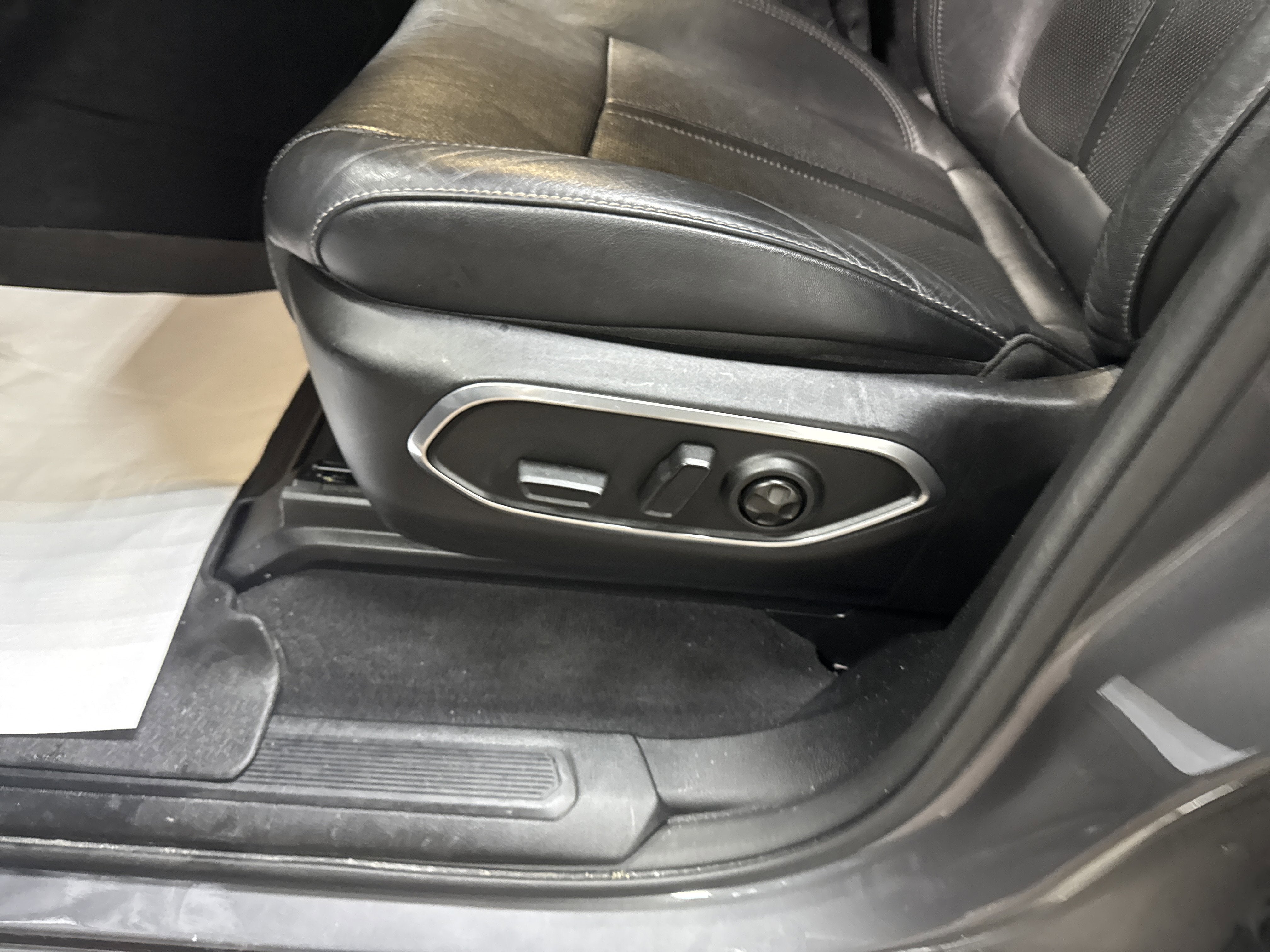 2023 Jeep Wagoneer L Series II