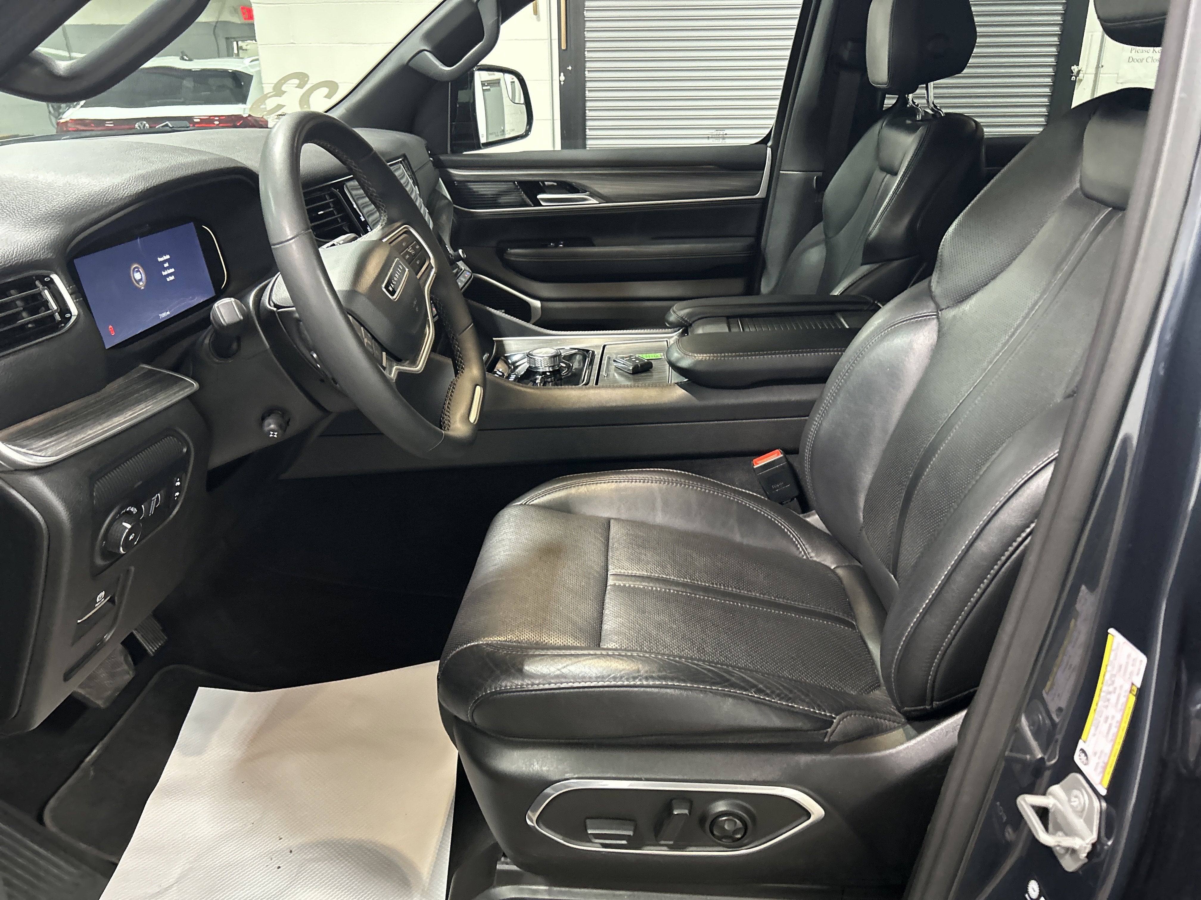 2023 Jeep Wagoneer L Series II