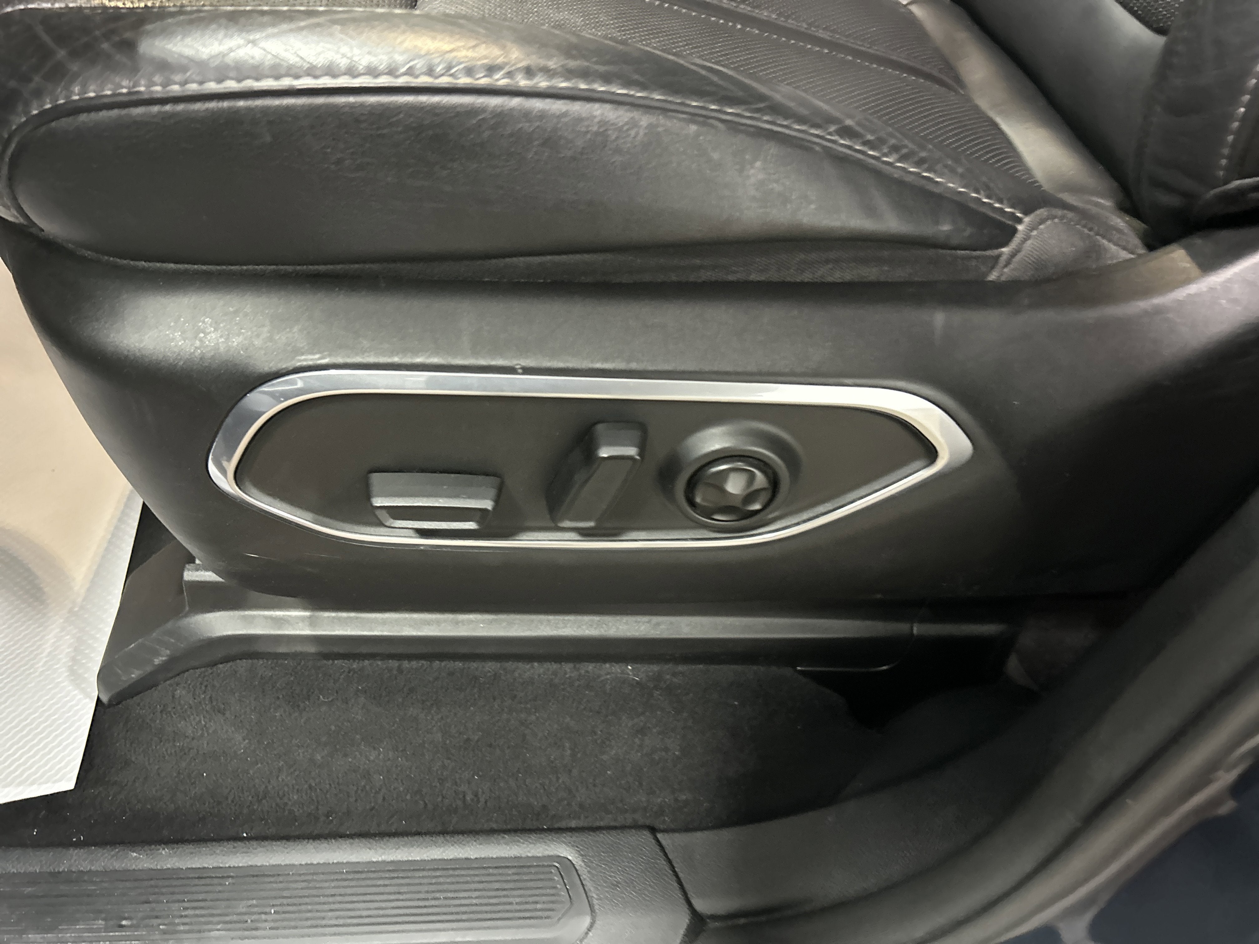 2023 Jeep Wagoneer L Series II