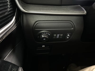 2023 Jeep Wagoneer L Series II