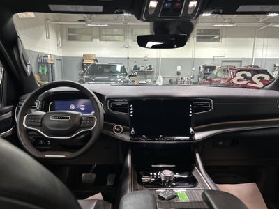 2023 Jeep Wagoneer L Series II