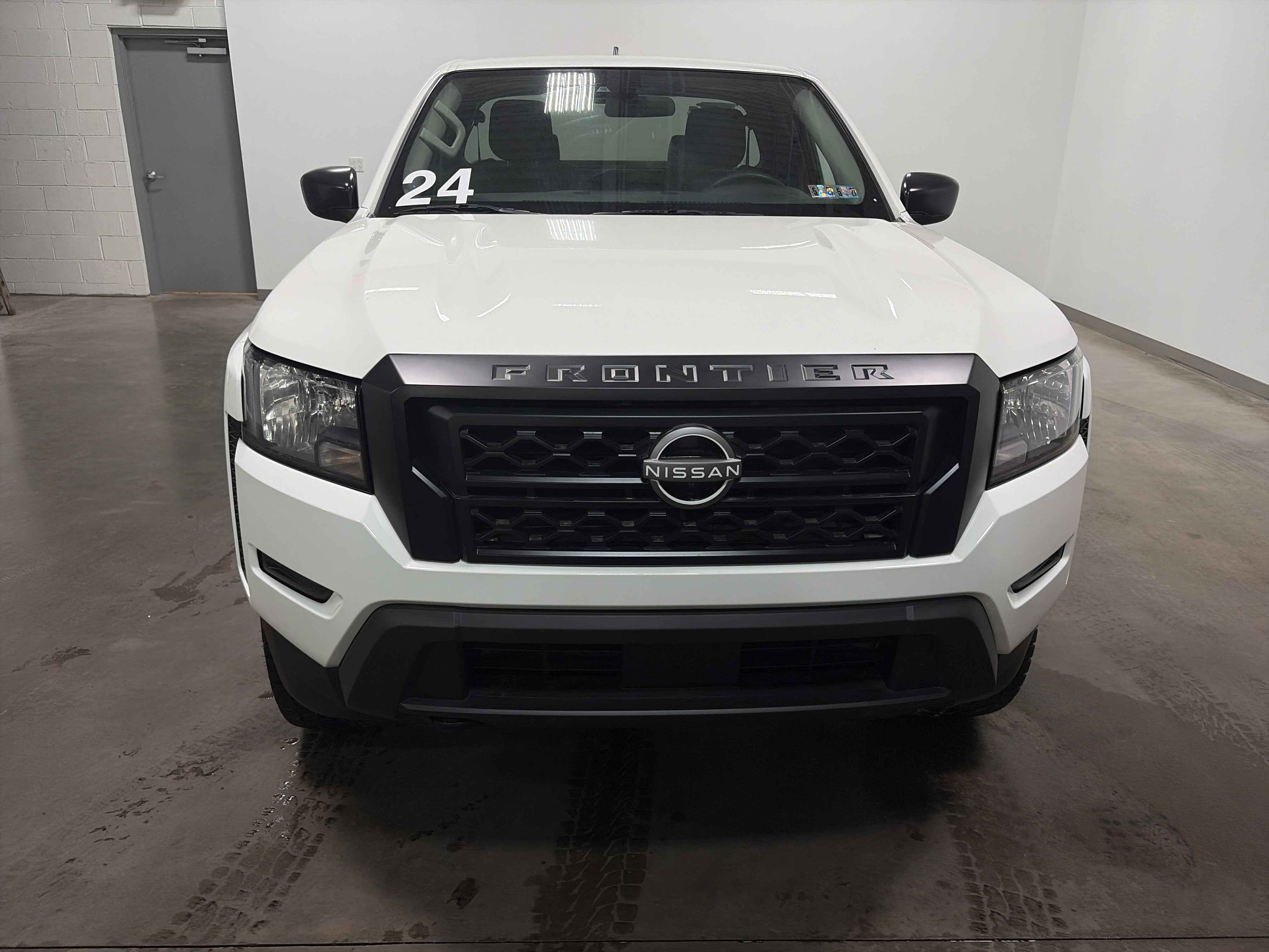 2024 Nissan Frontier S