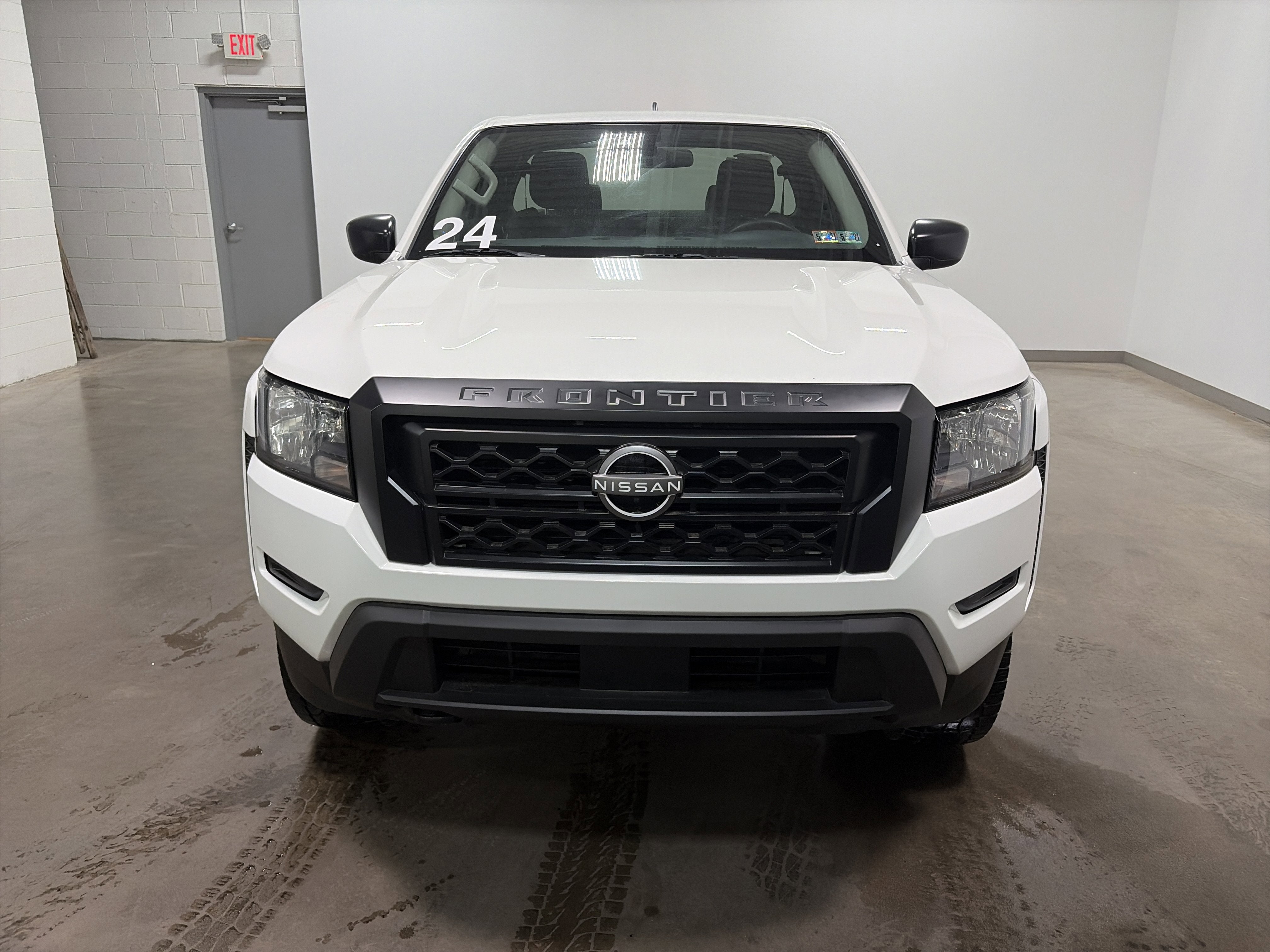 2024 Nissan Frontier S