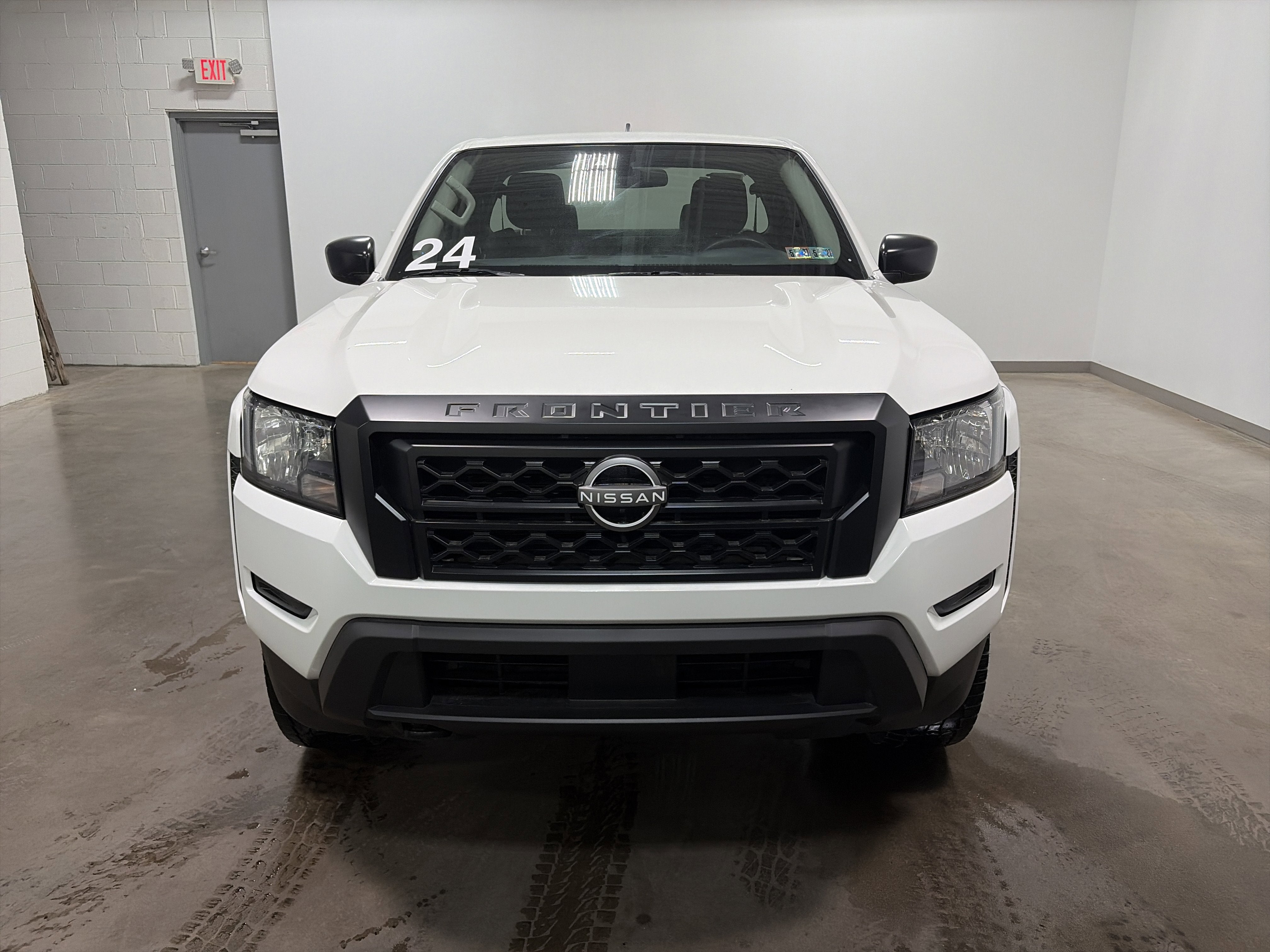 2024 Nissan Frontier S