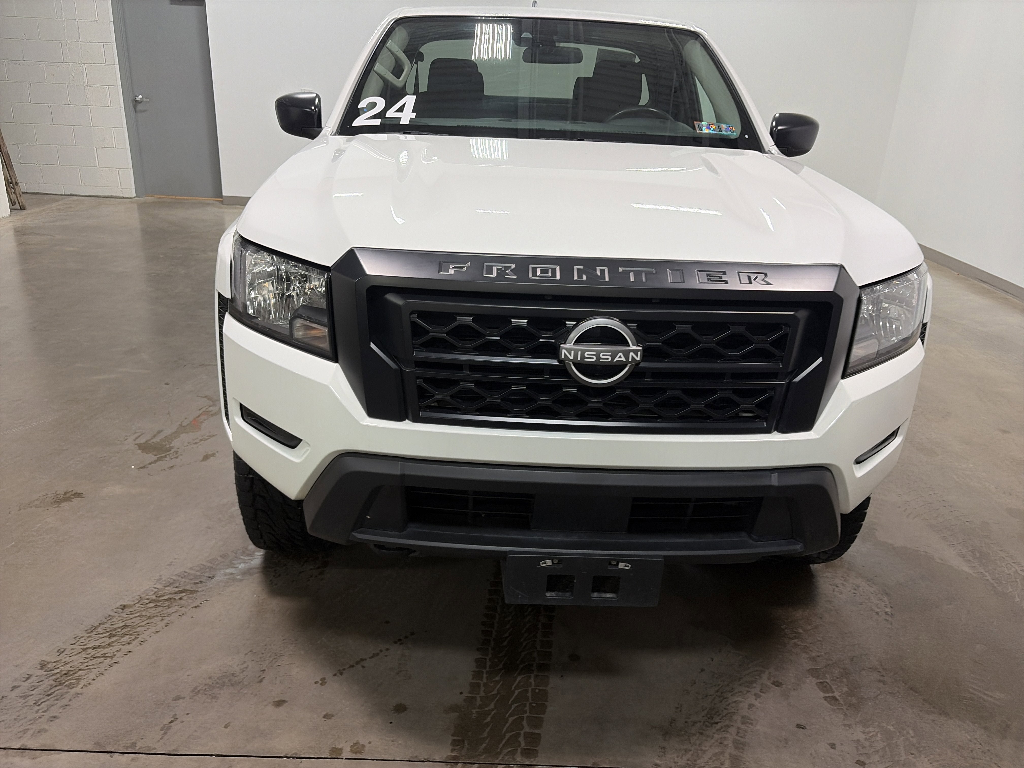 2024 Nissan Frontier S