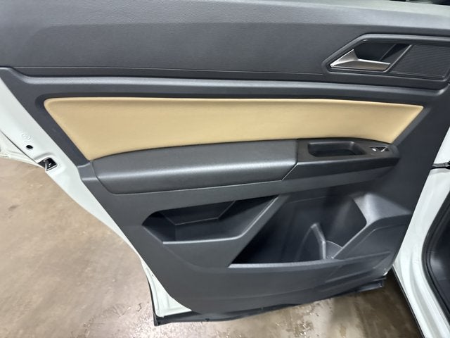 2020 Volkswagen Atlas Cross Sport SE w/Tech - Photo 32