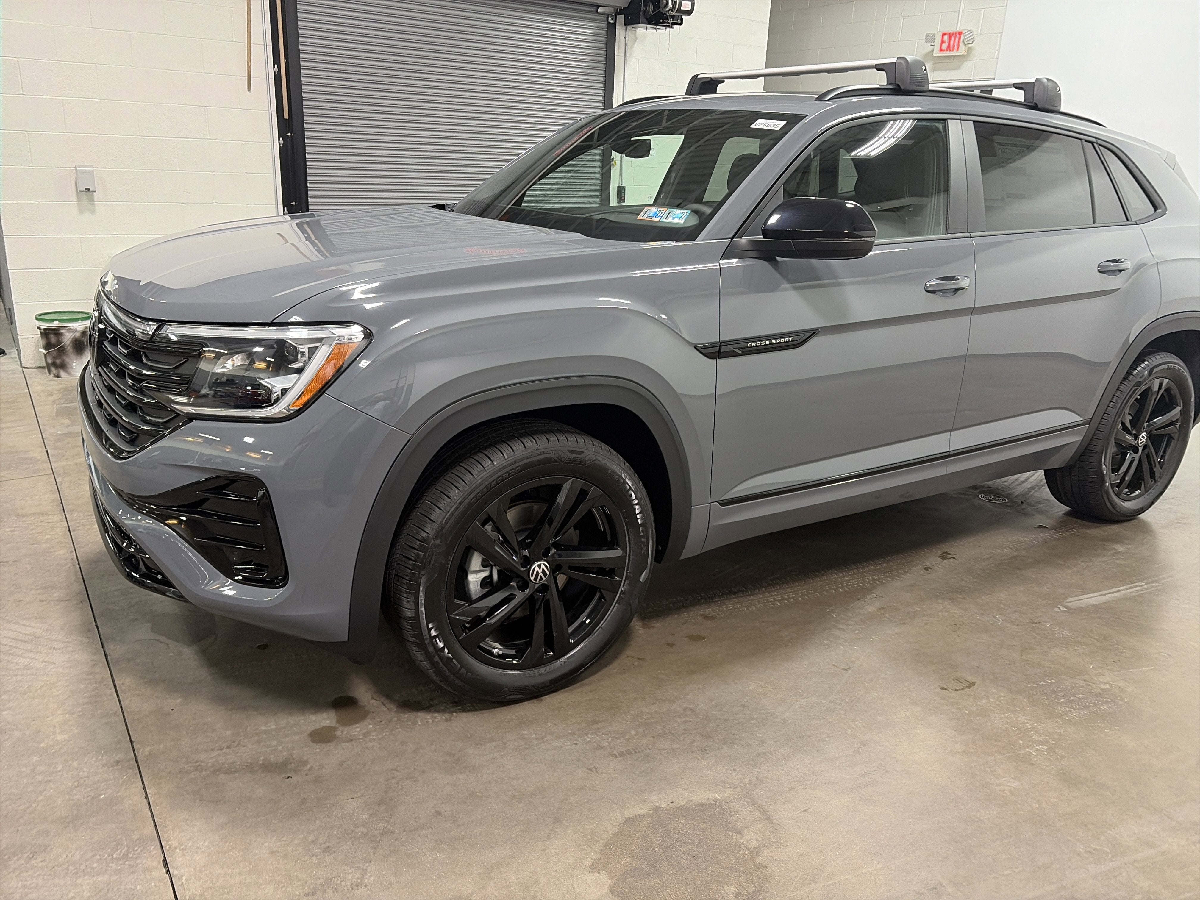 2026 Volkswagen Atlas Cross Sport 2.0T SEL R-Line Black