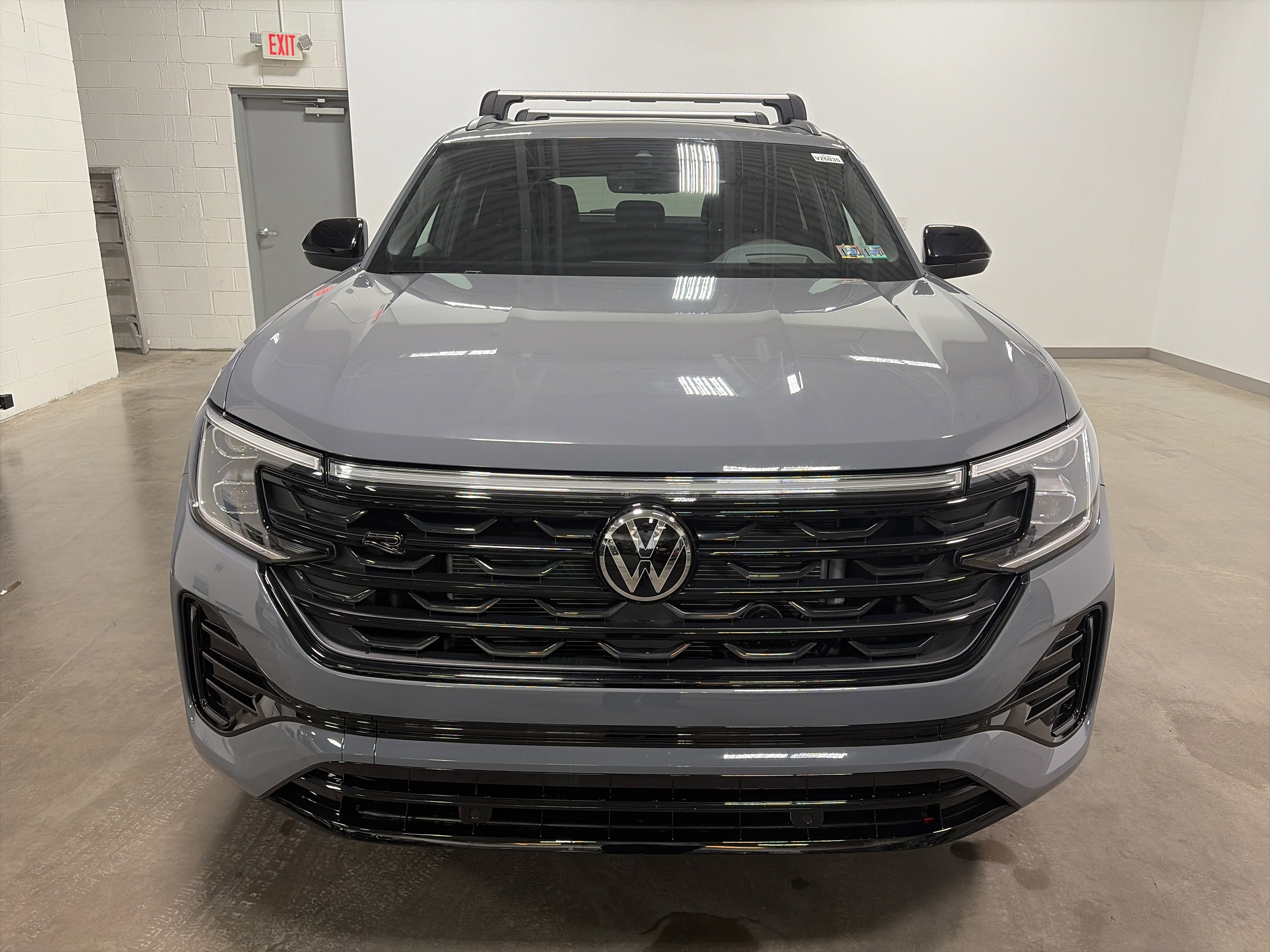 2026 Volkswagen Atlas Cross Sport 2.0T SEL R-Line Black