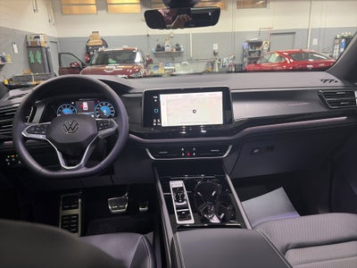 2026 Volkswagen Atlas Cross Sport 2.0T SEL R-Line Black