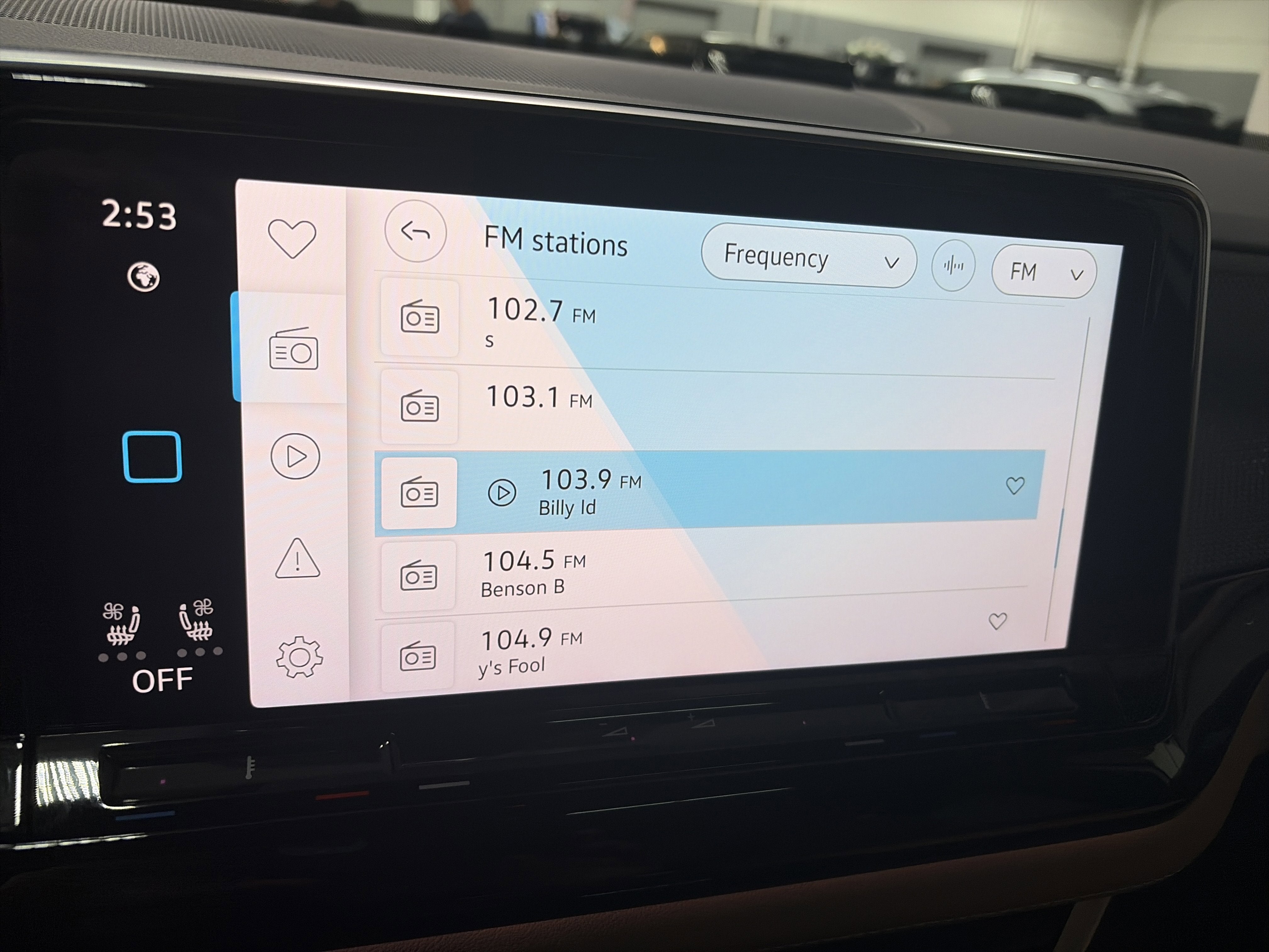 2026 Volkswagen Atlas Cross Sport 2.0T SEL R-Line Black