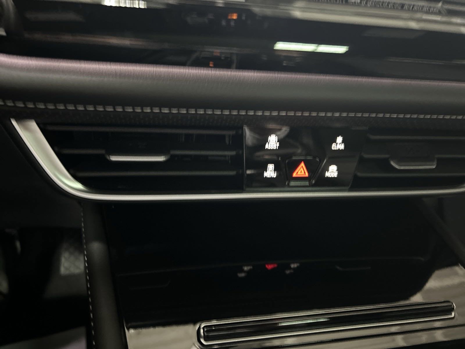 2025 Volkswagen Atlas Cross Sport 2.0T SEL