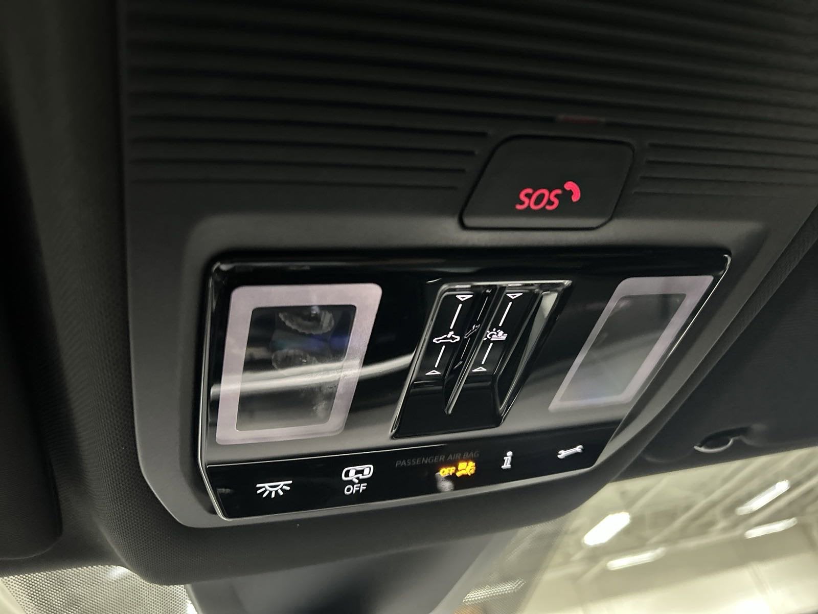 2025 Volkswagen Atlas Cross Sport 2.0T SEL