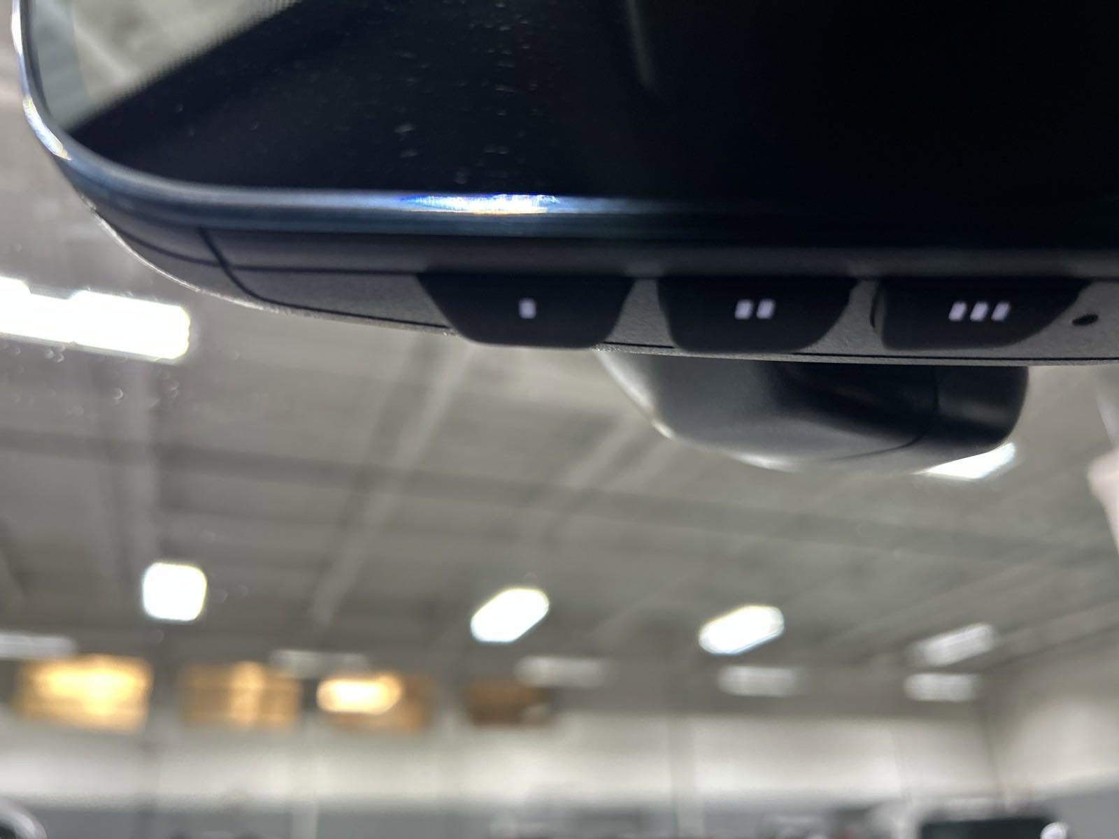 2025 Volkswagen Atlas Cross Sport 2.0T SEL