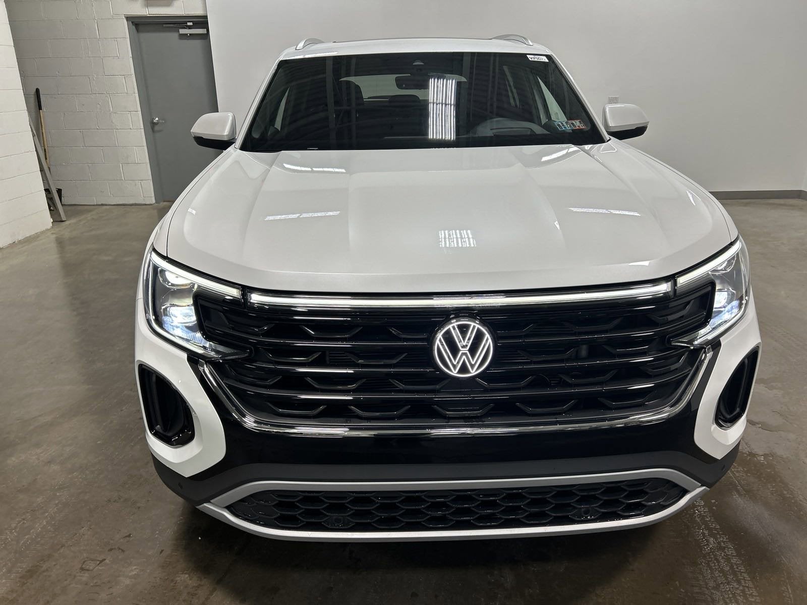 2025 Volkswagen Atlas Cross Sport 2.0T SEL