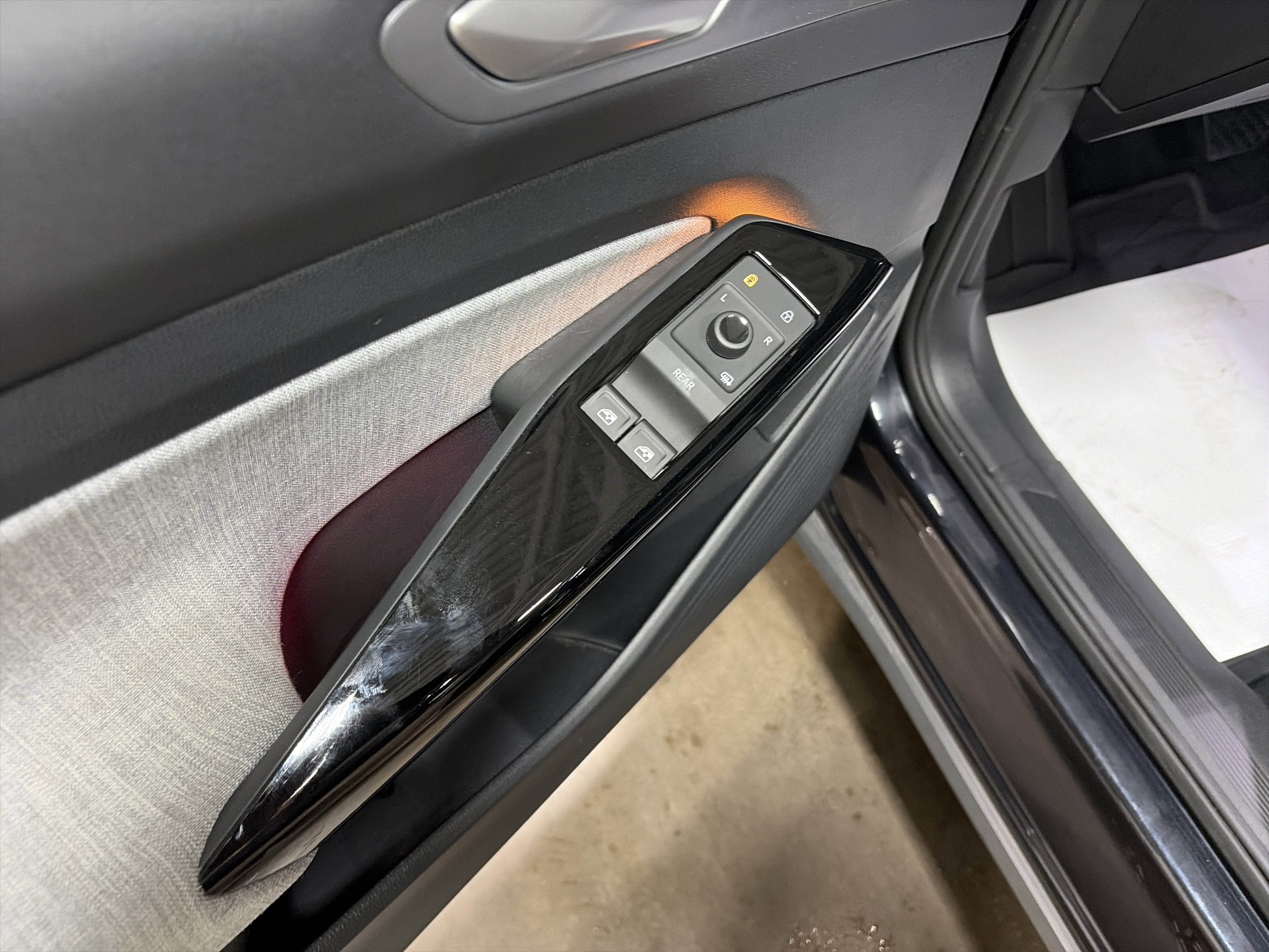 2024 Volkswagen ID.4 Standard