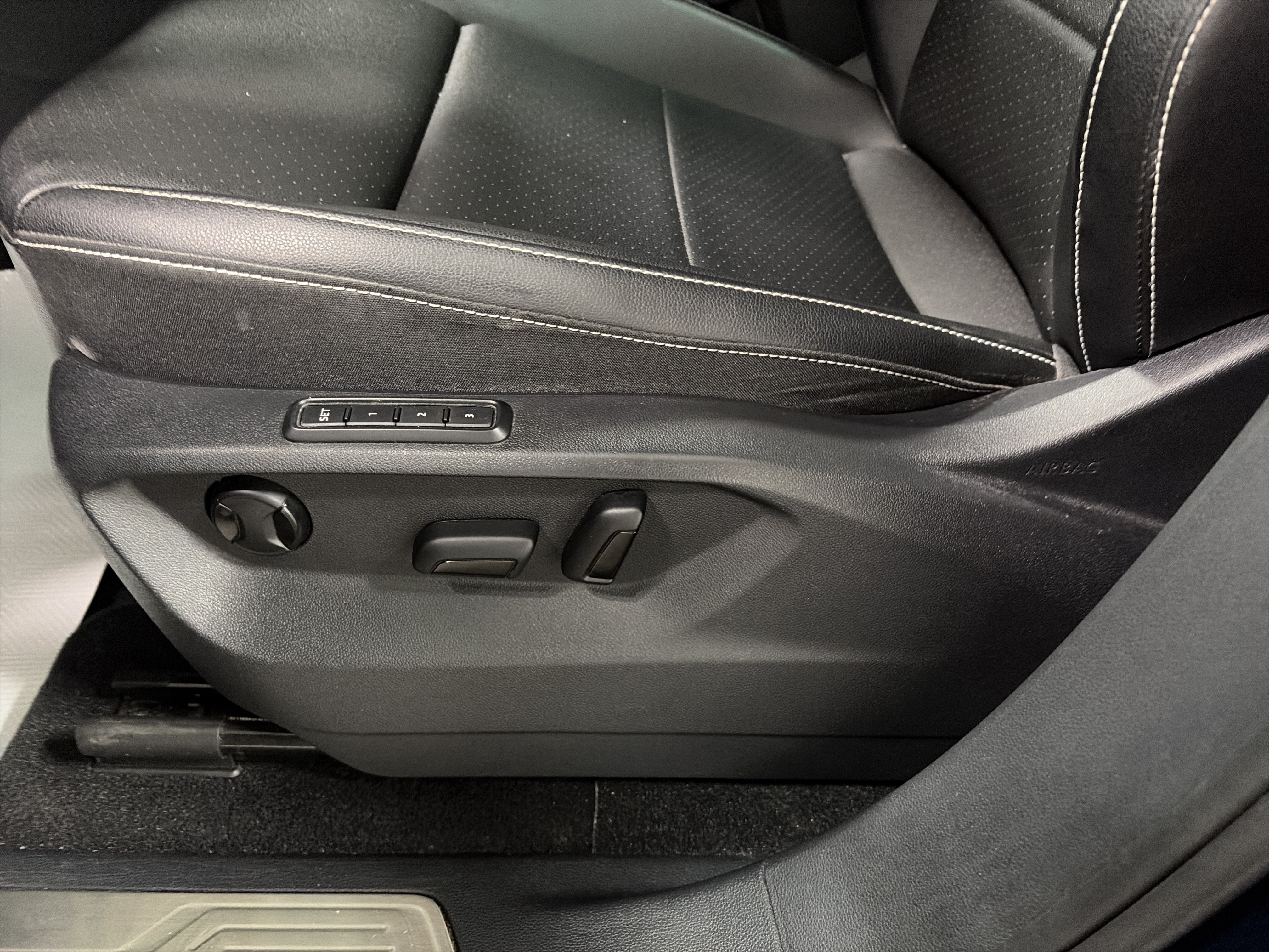 2023 Volkswagen Atlas 3.6L V6 SEL