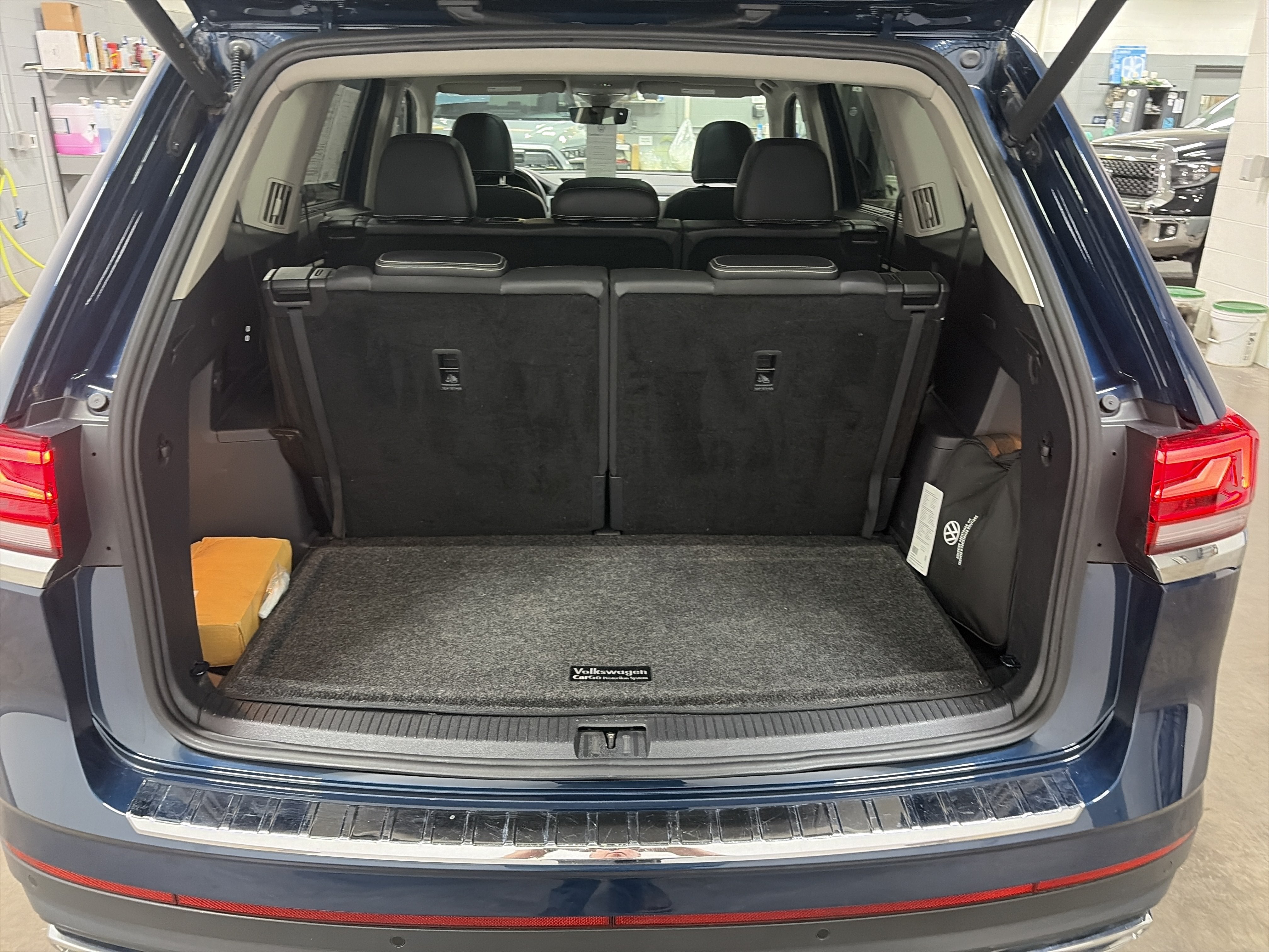 2023 Volkswagen Atlas 3.6L V6 SEL