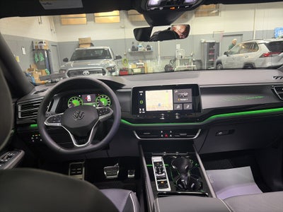 2026 Volkswagen Atlas Cross Sport 2.0T SEL Premium R-Line
