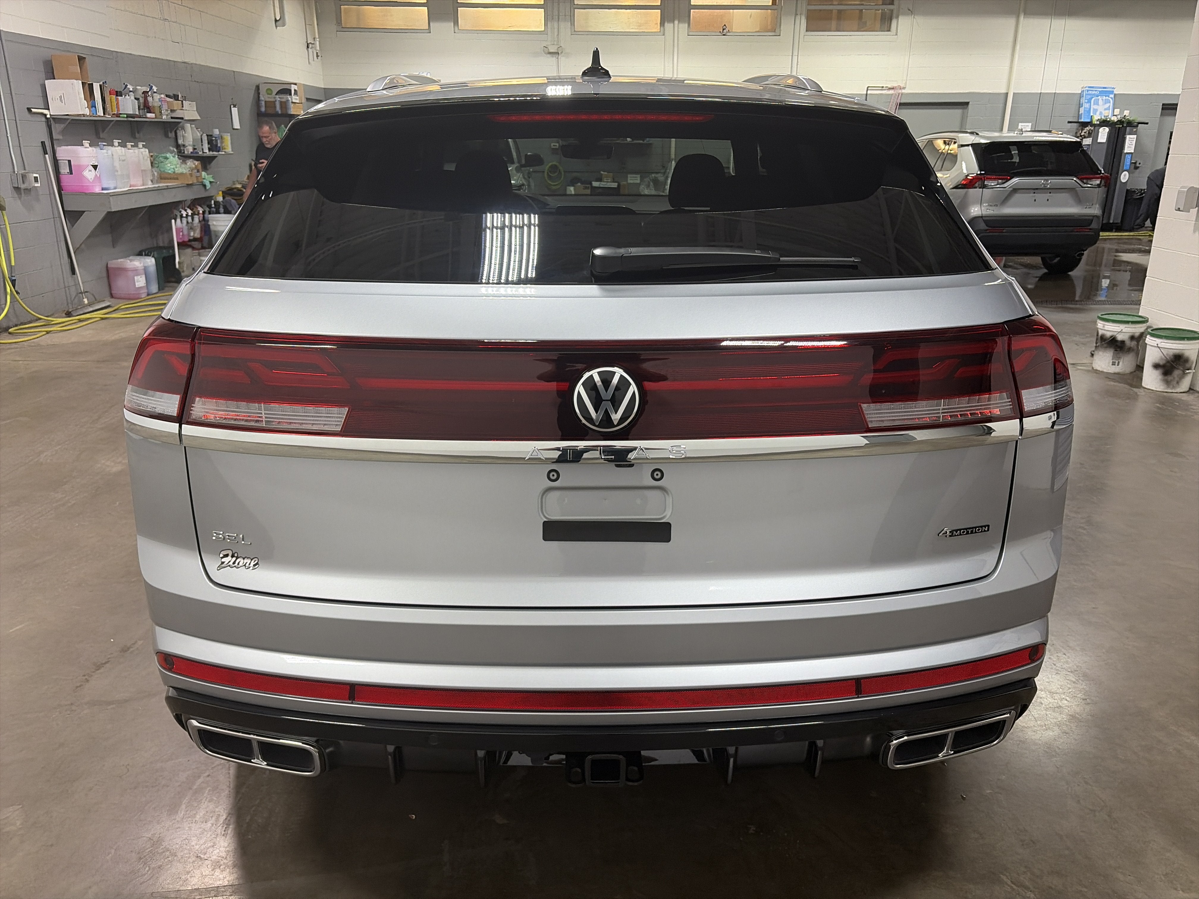 2026 Volkswagen Atlas Cross Sport 2.0T SEL Premium R-Line