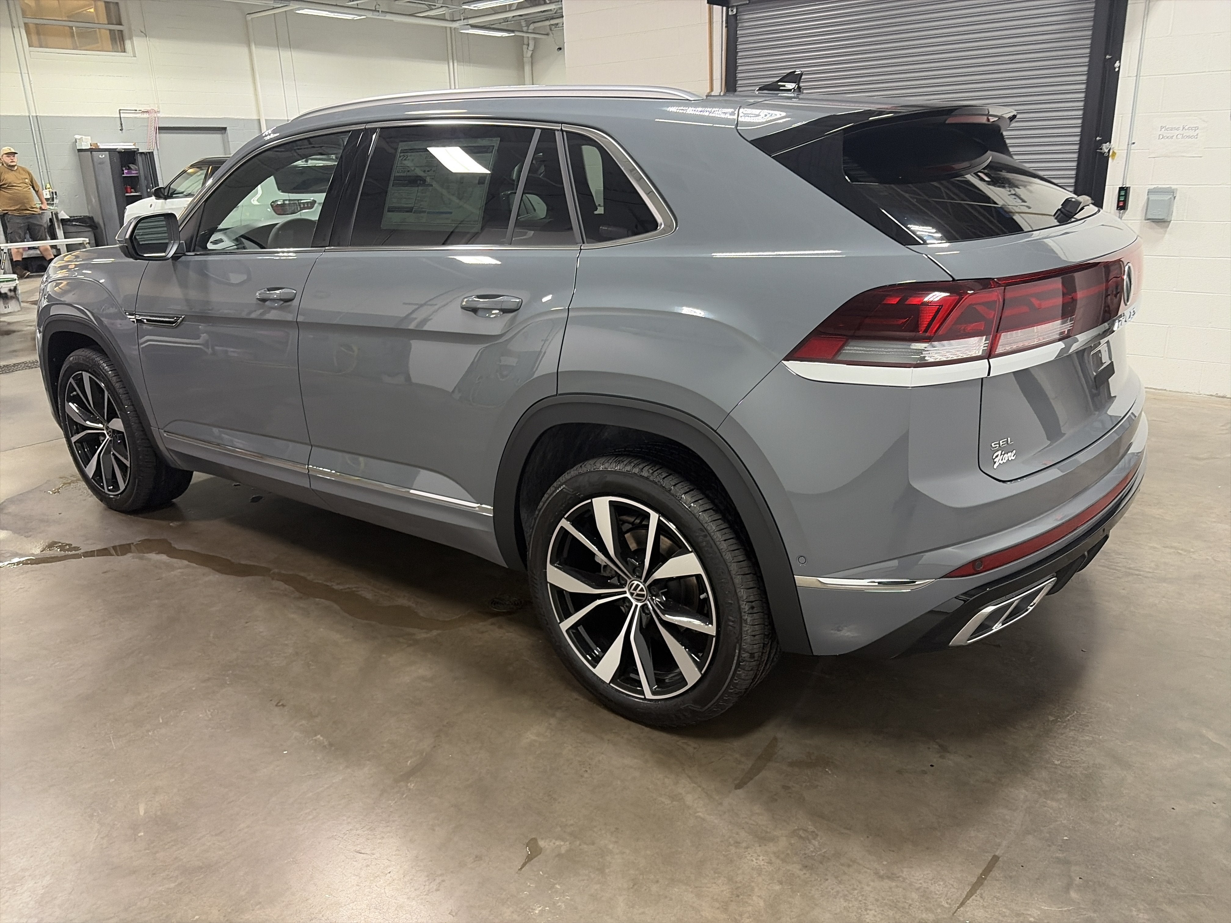 2026 Volkswagen Atlas Cross Sport 2.0T SEL Premium R-Line