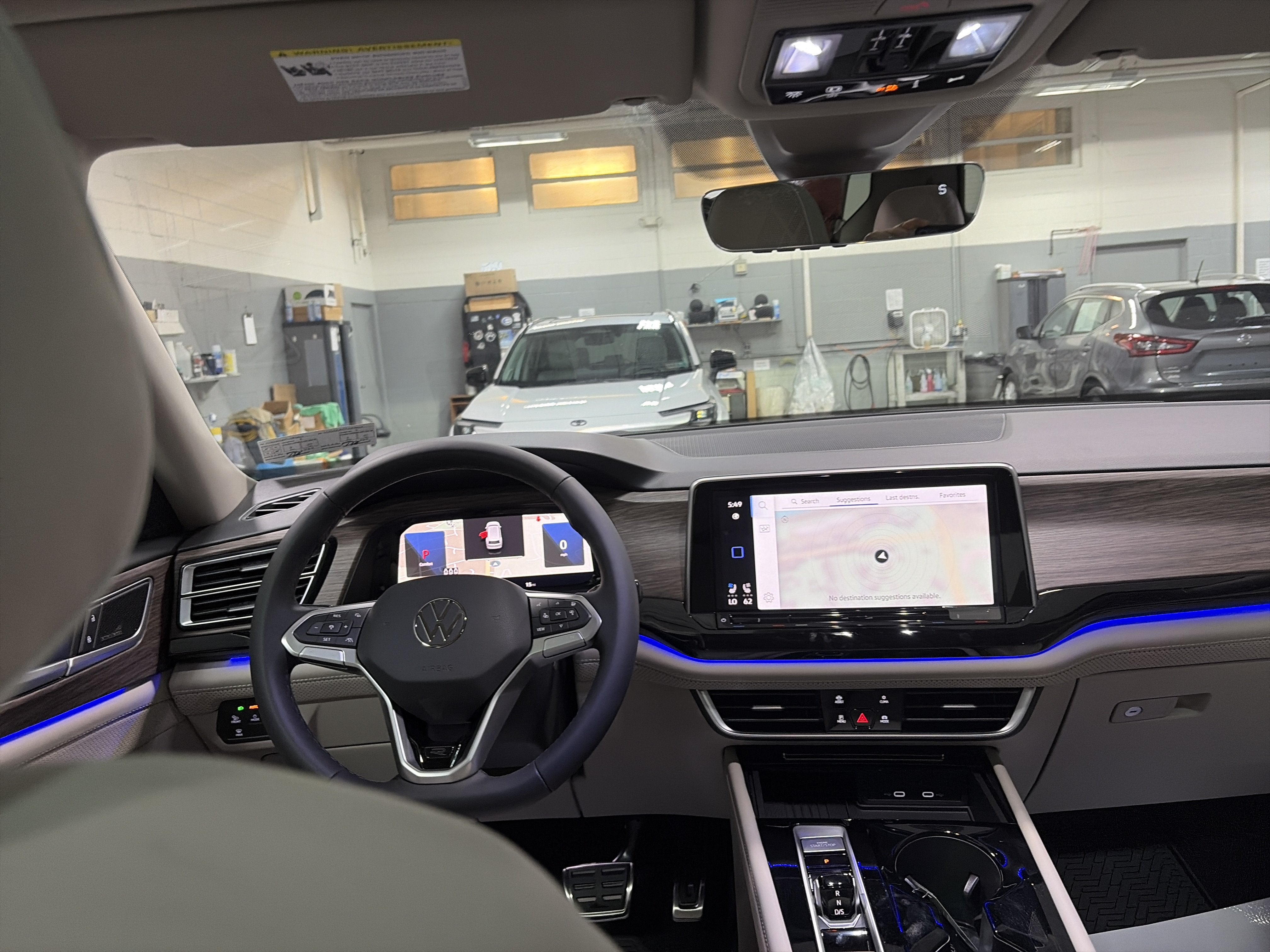 2026 Volkswagen Atlas 2.0T SEL Premium R-Line