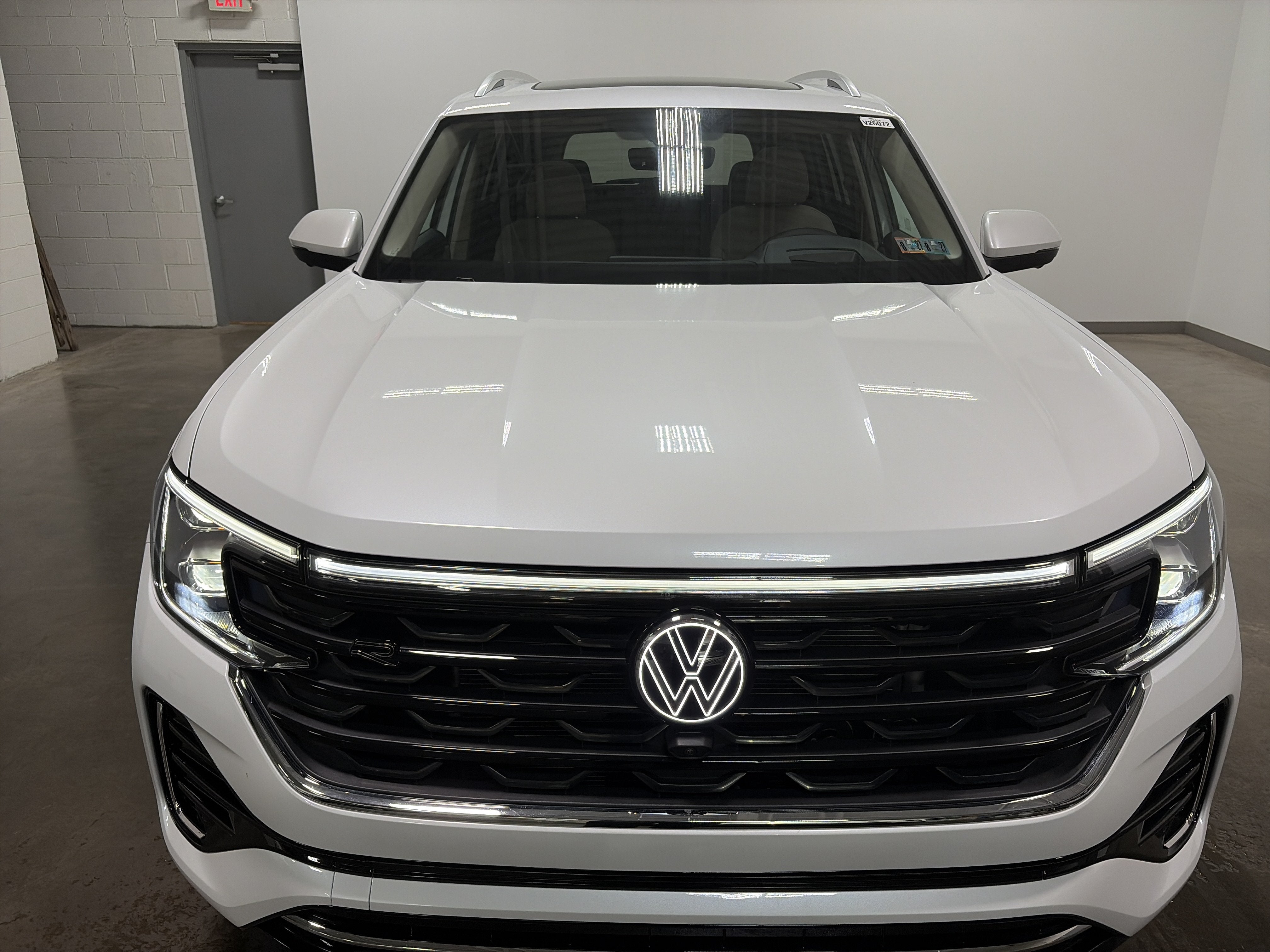 2026 Volkswagen Atlas 2.0T SEL Premium R-Line