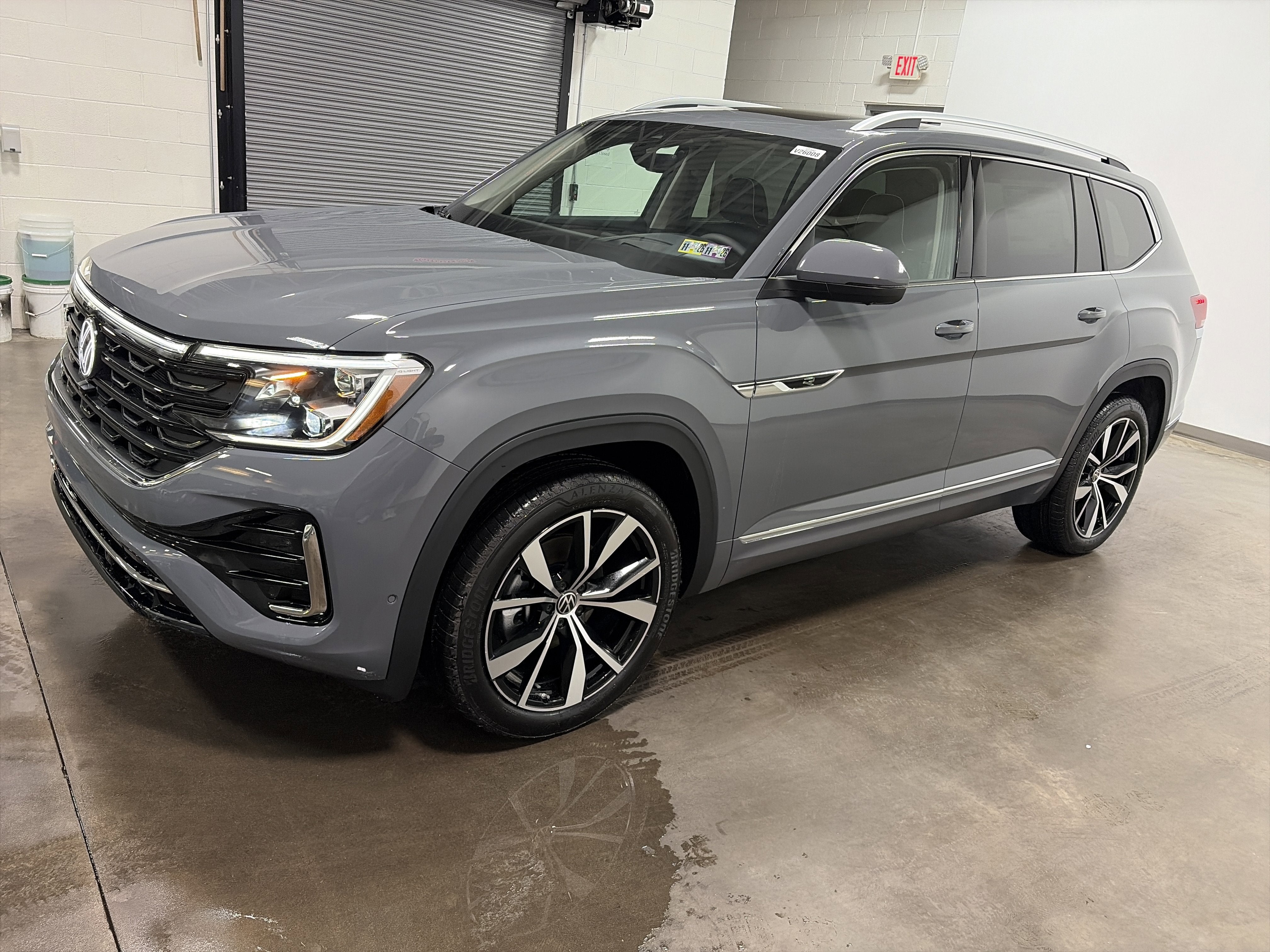 2026 Volkswagen Atlas 2.0T SEL Premium R-Line