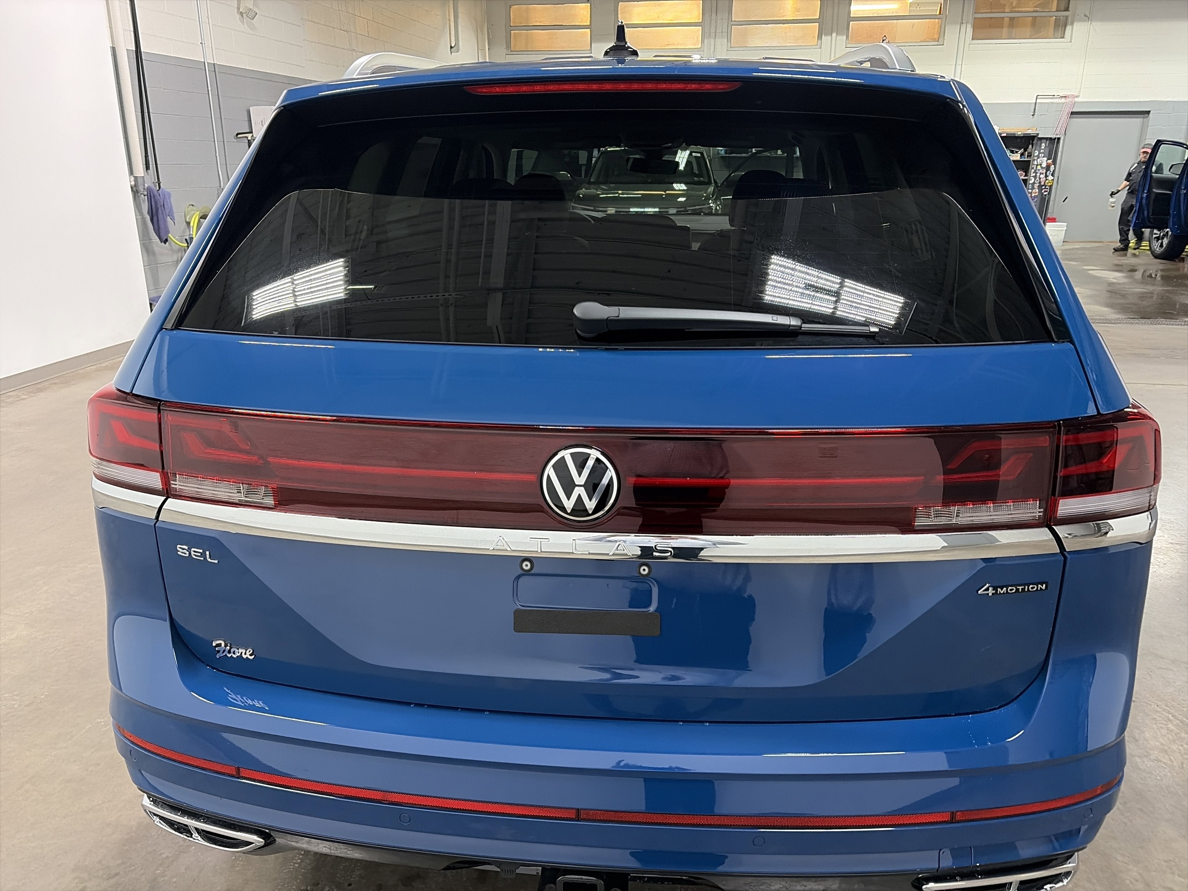 2026 Volkswagen Atlas 2.0T SEL Premium R-Line