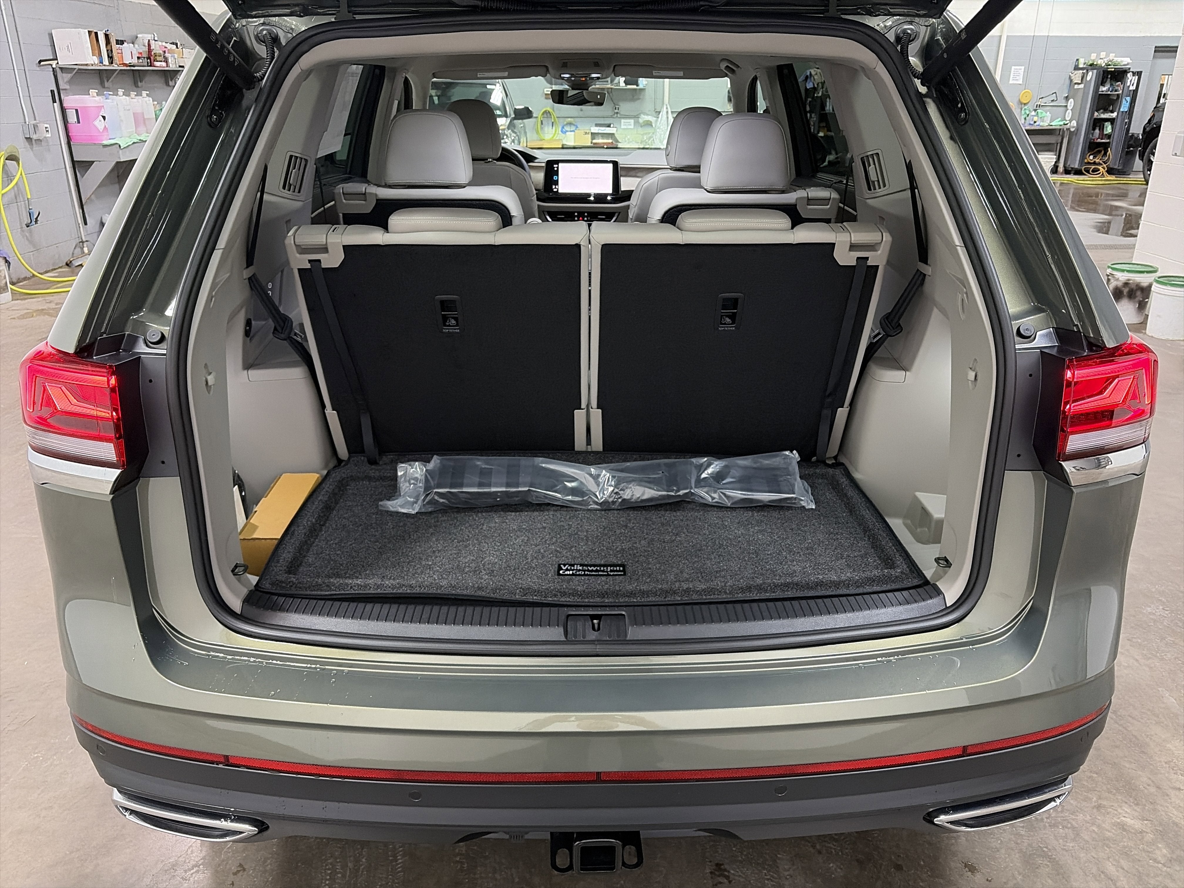 2026 Volkswagen Atlas 2.0T SE W/TECHNOLOGY