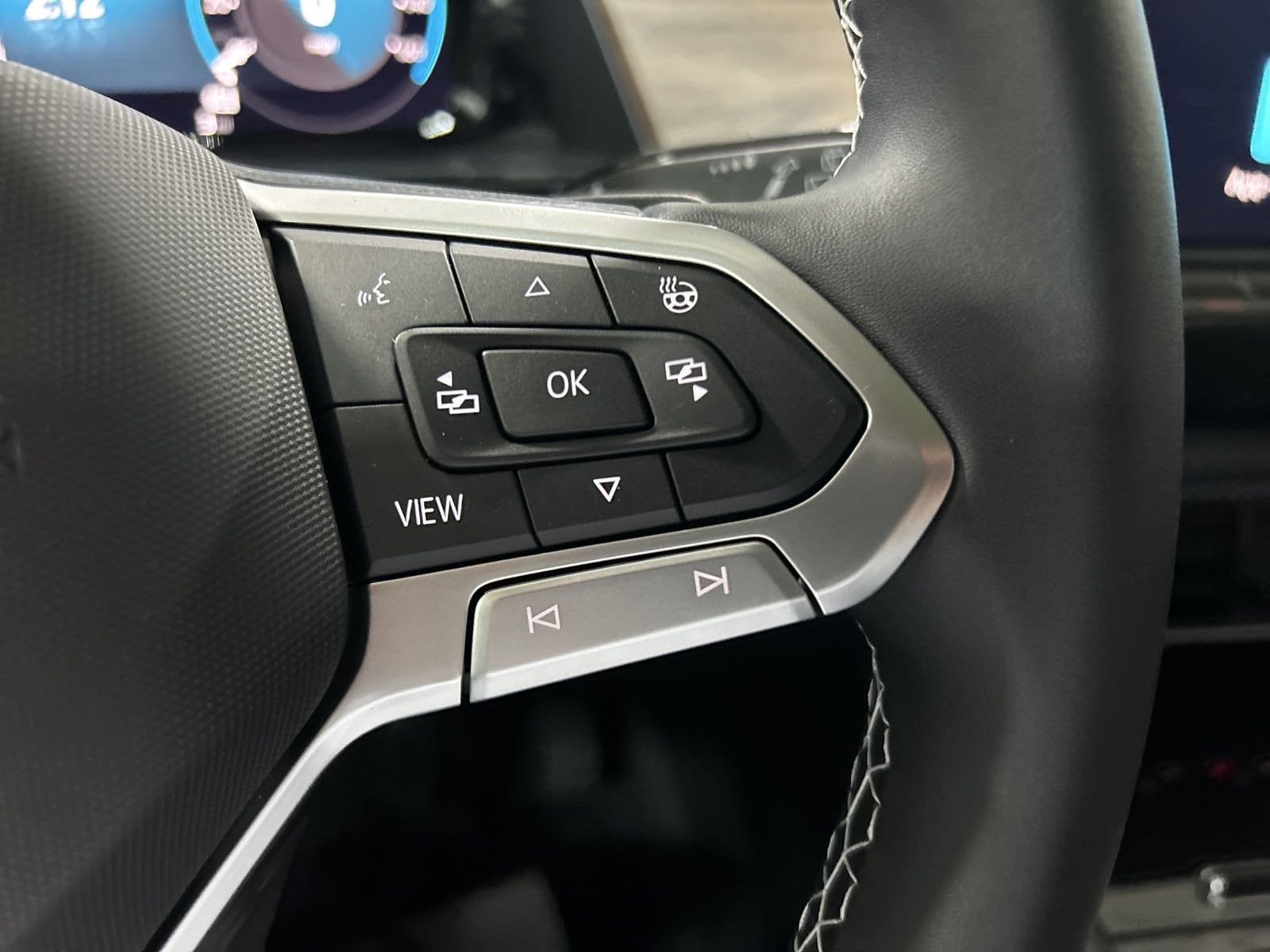 2025 Volkswagen Atlas 2.0T SE