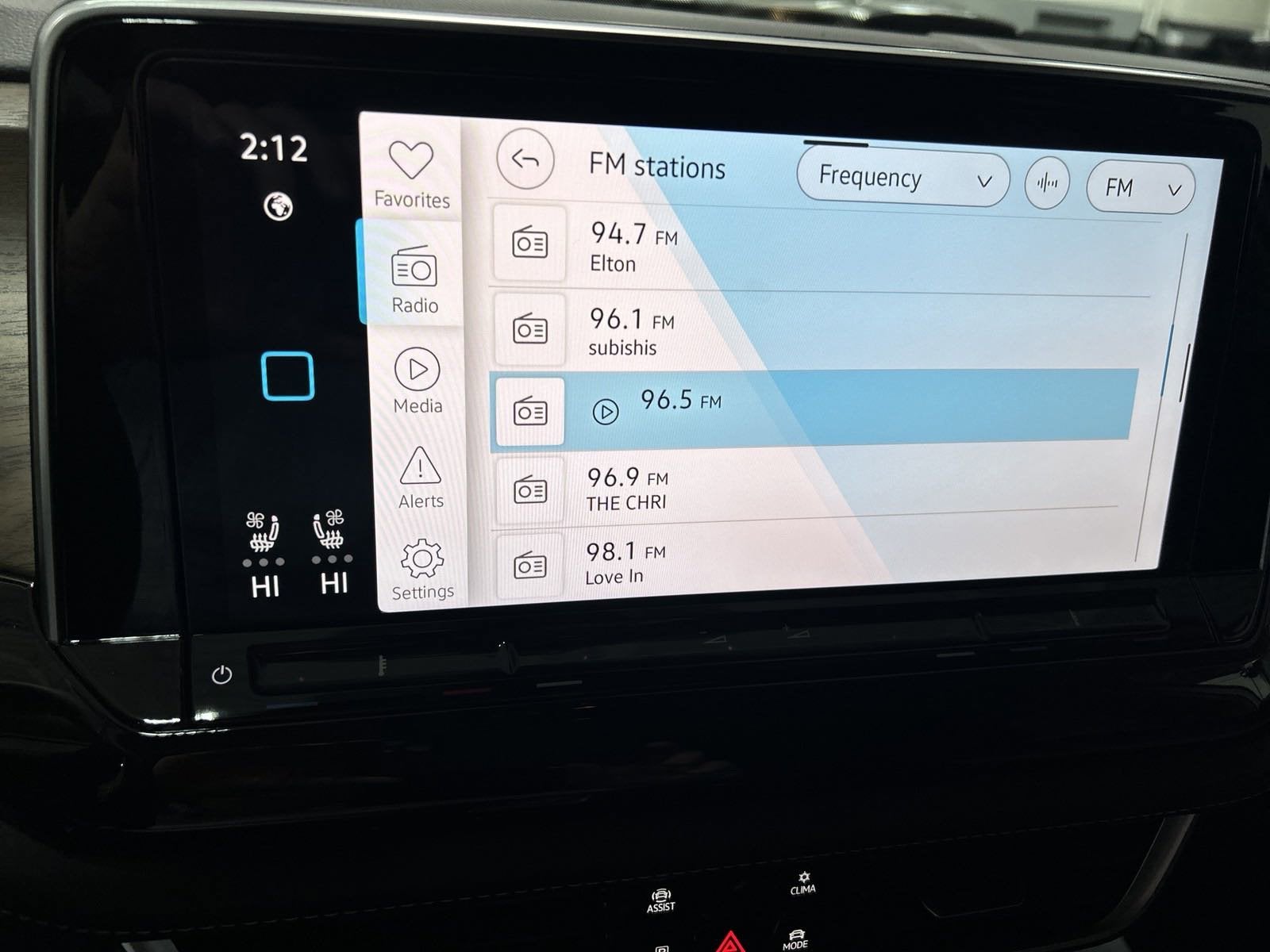 2025 Volkswagen Atlas 2.0T SE