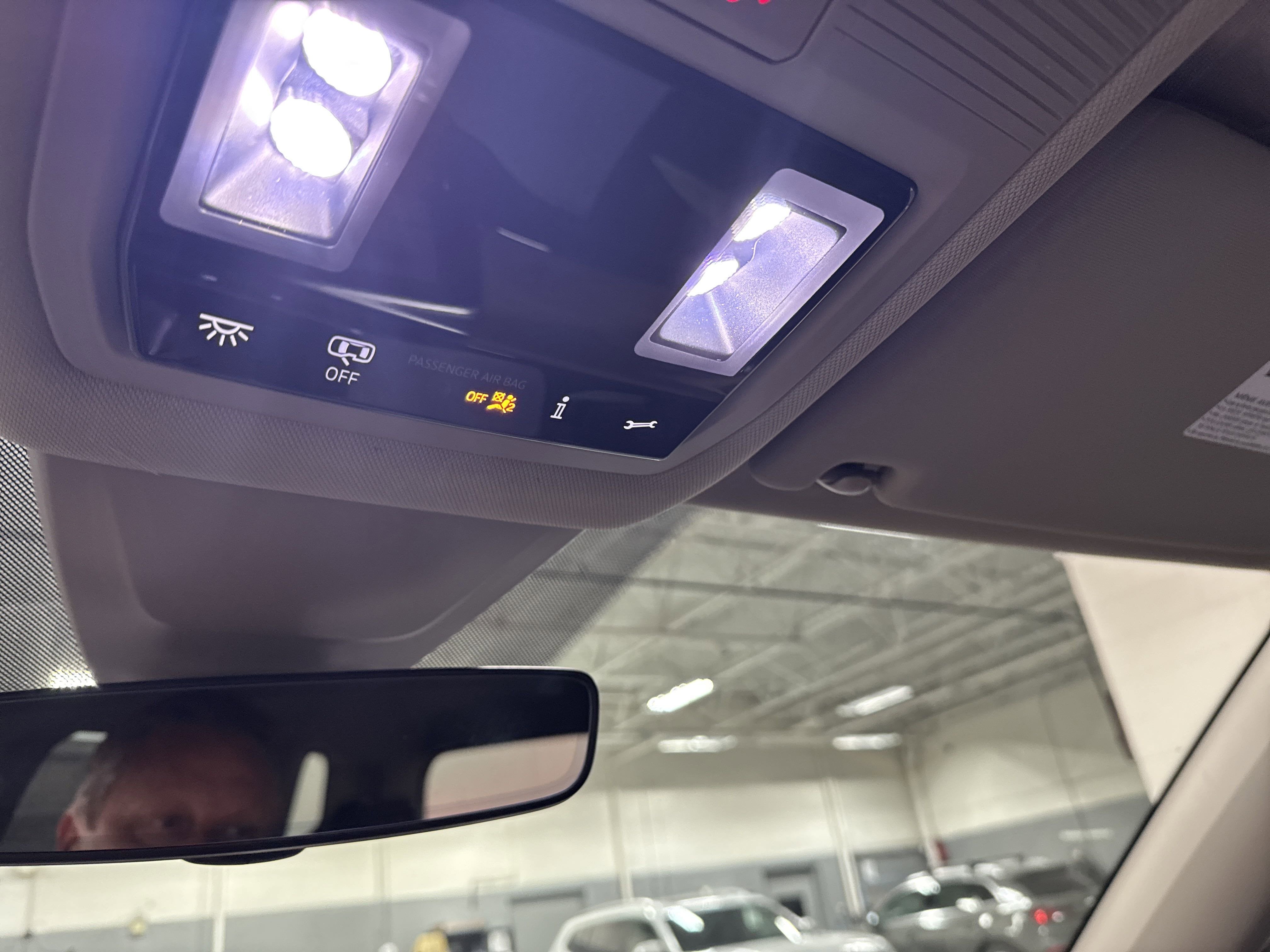 2025 Volkswagen Atlas 2.0T SE