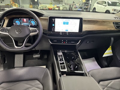 2025 Volkswagen Atlas 2.0T SE
