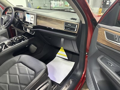 2025 Volkswagen Atlas 2.0T SE