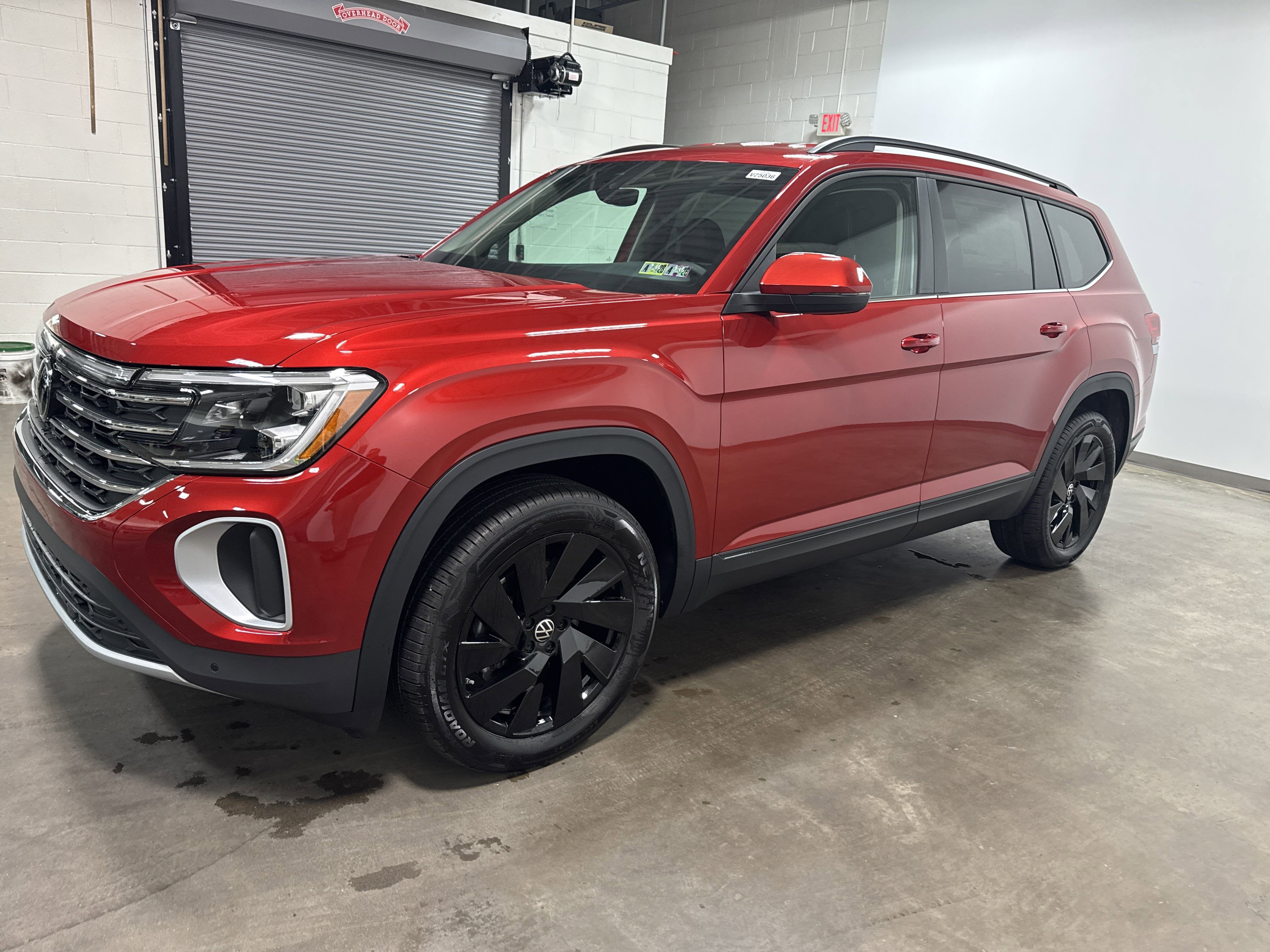 2025 Volkswagen Atlas 2.0T SE