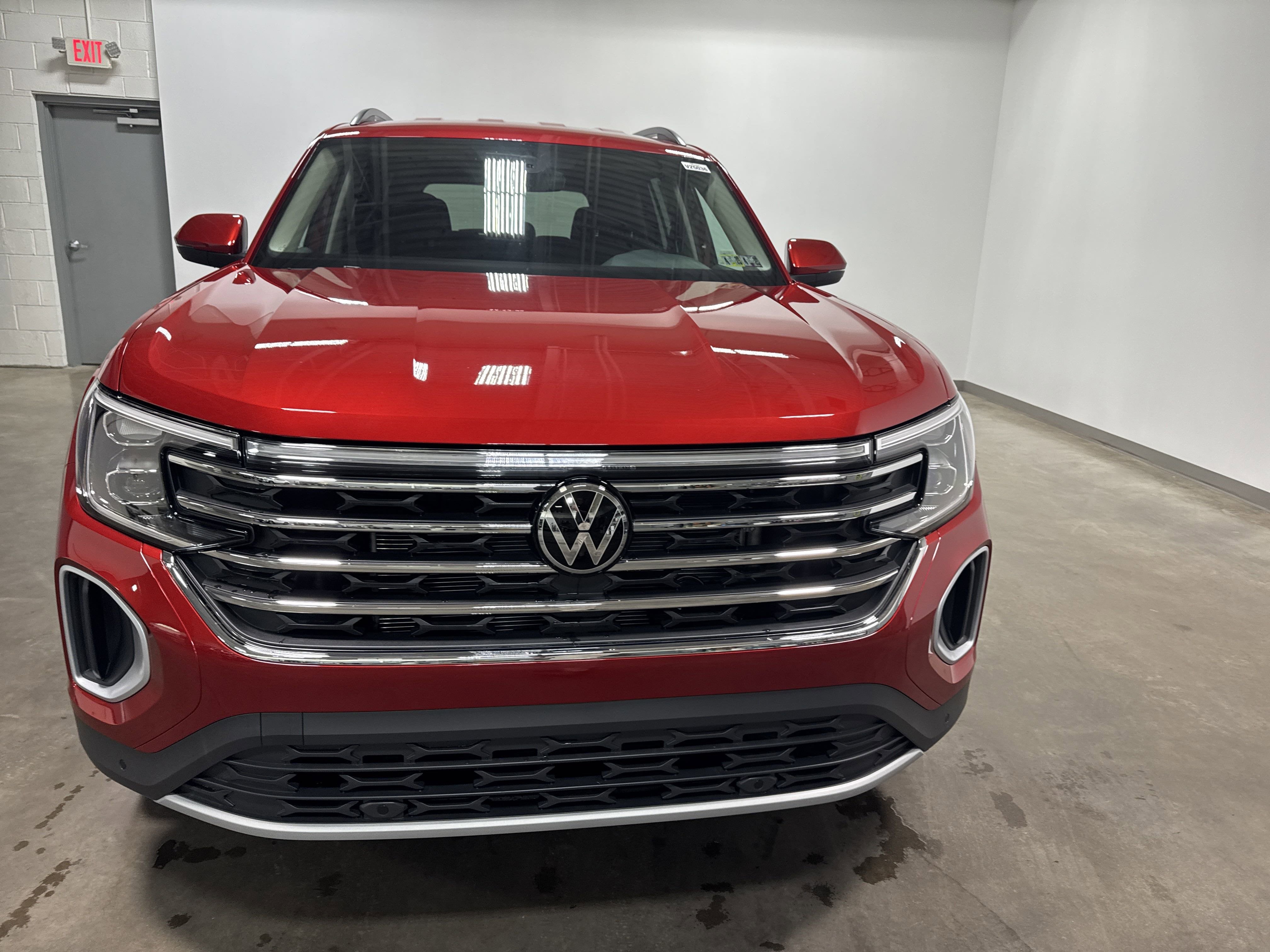 2025 Volkswagen Atlas 2.0T SE