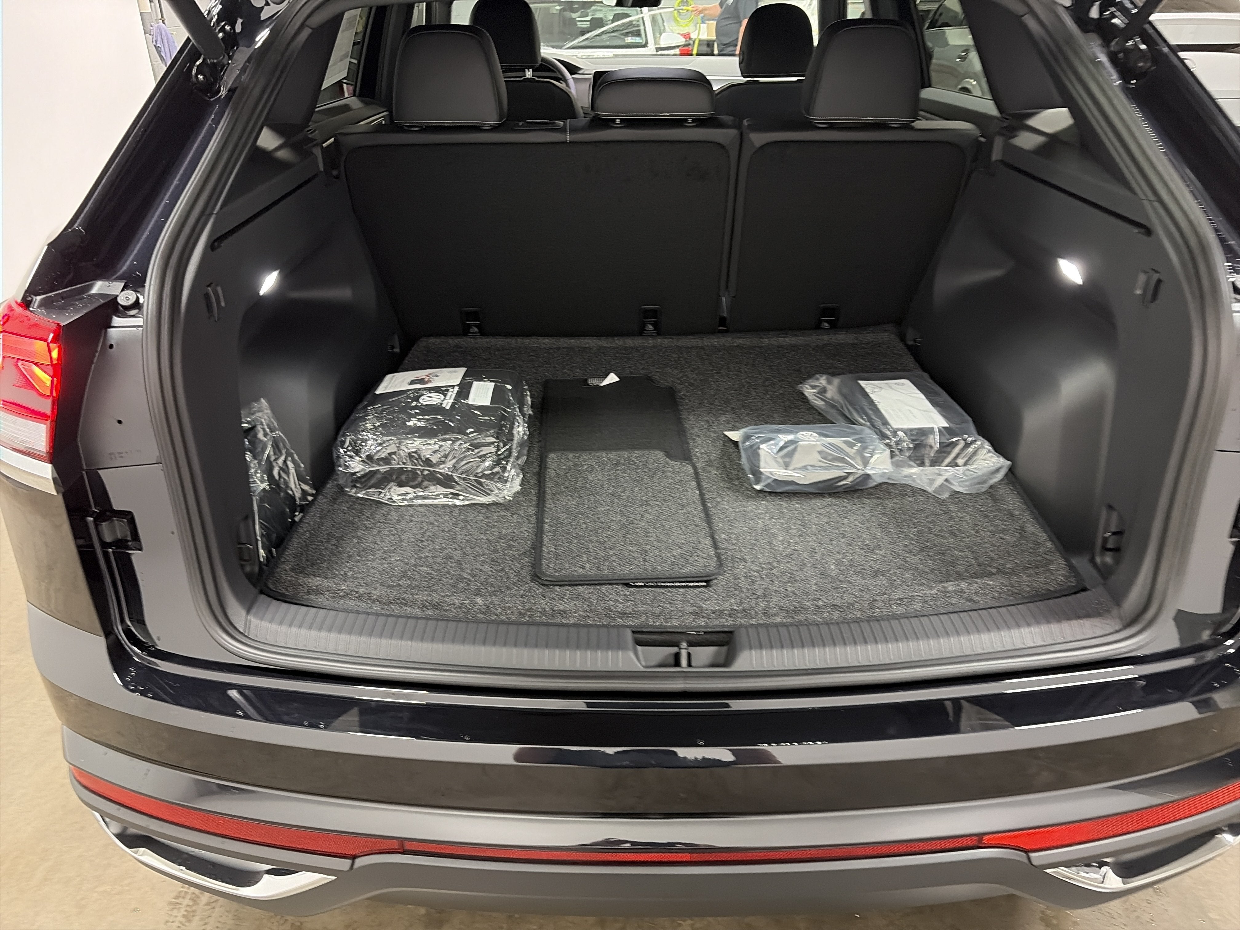 2026 Volkswagen Atlas Cross Sport 2.0T SE