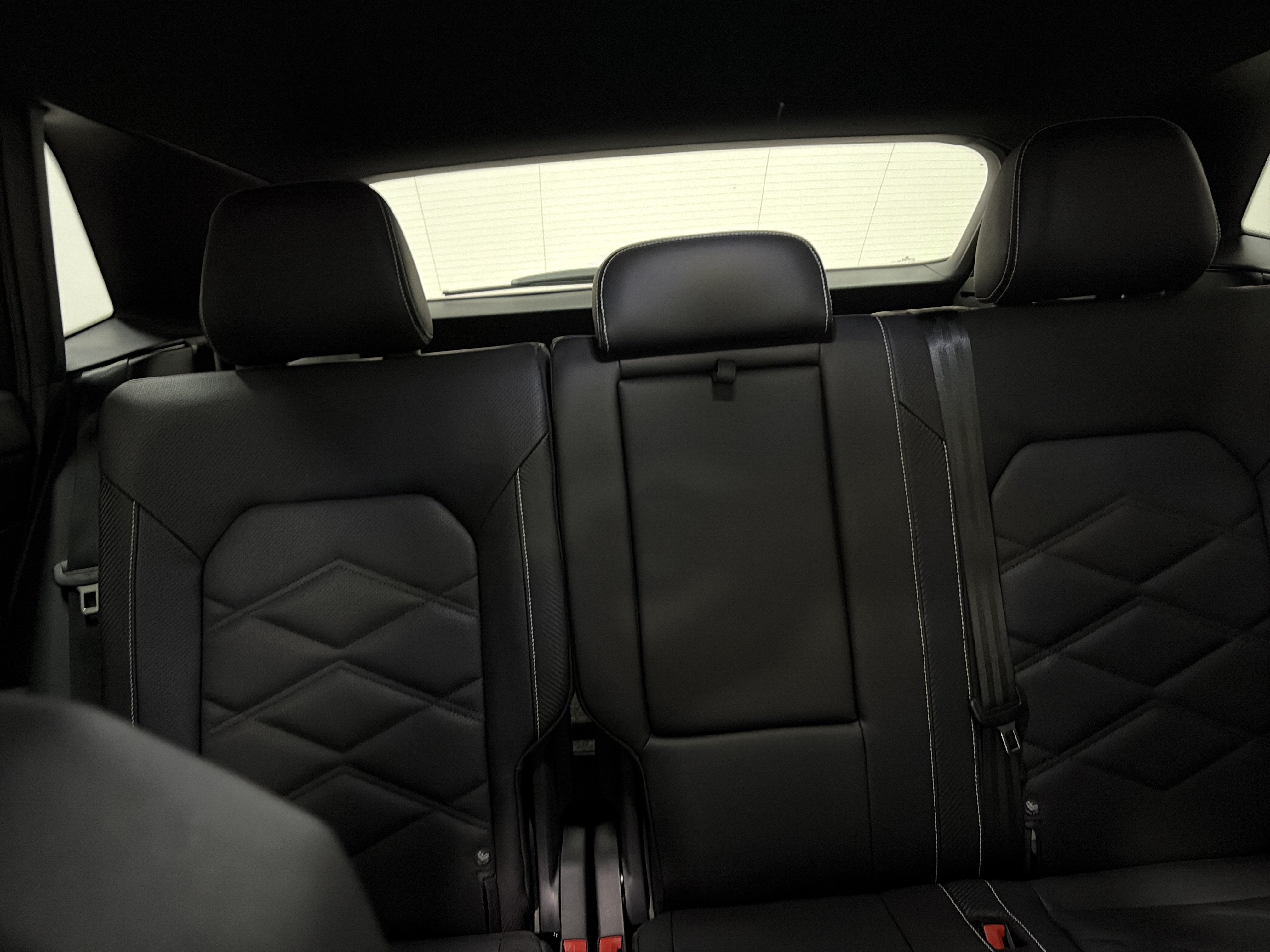 2026 Volkswagen Atlas Cross Sport 2.0T SE