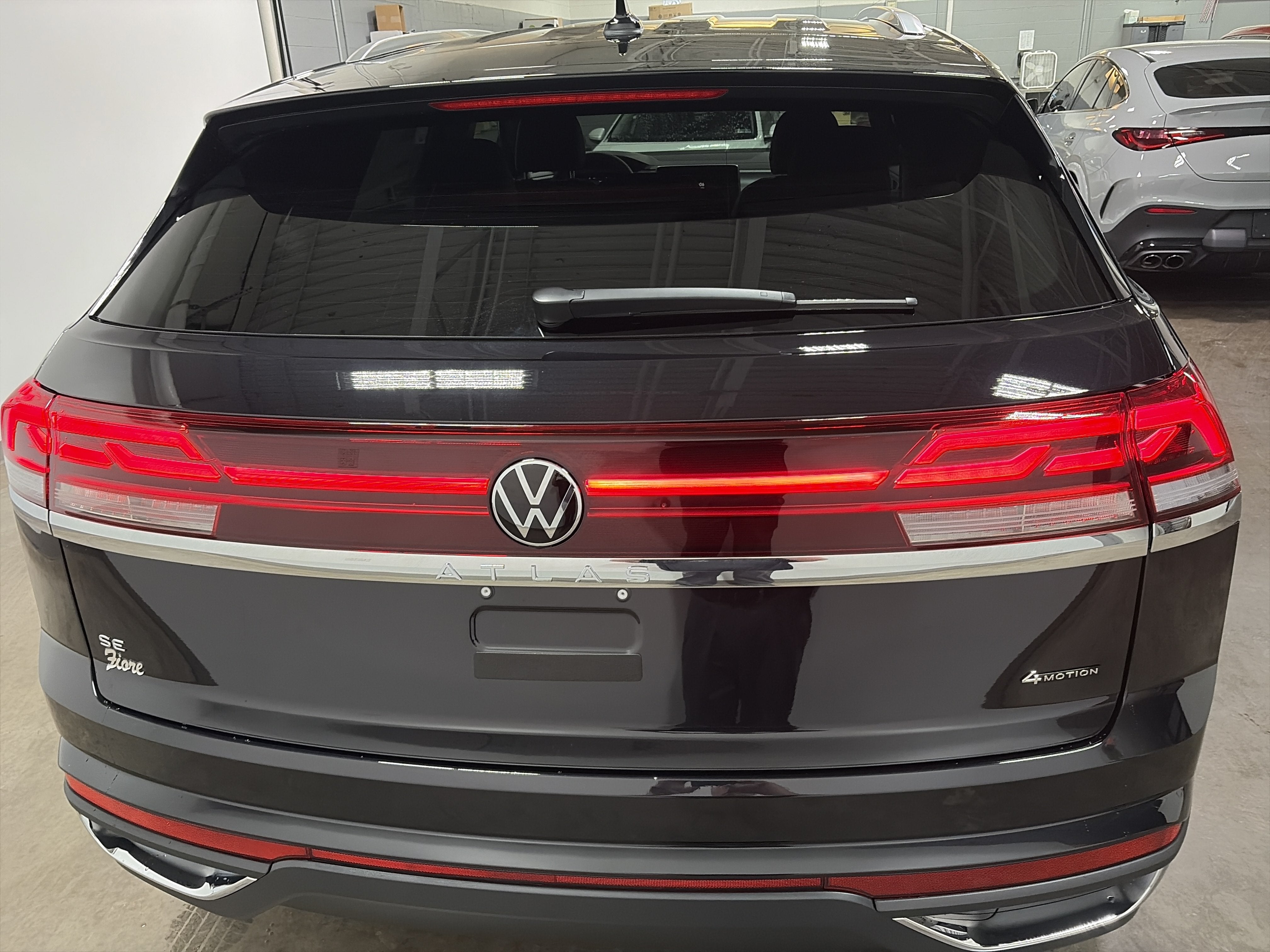 2026 Volkswagen Atlas Cross Sport 2.0T SE