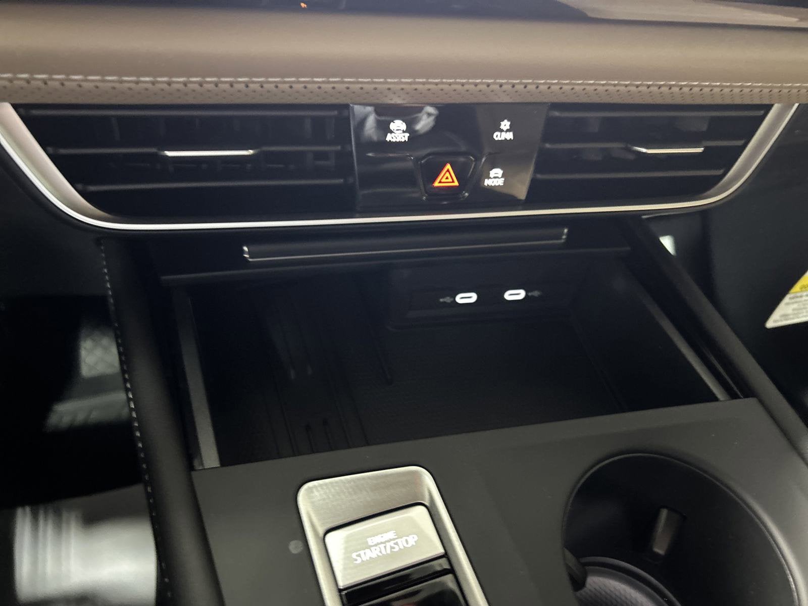 2025 Volkswagen Atlas Cross Sport 2.0T SE