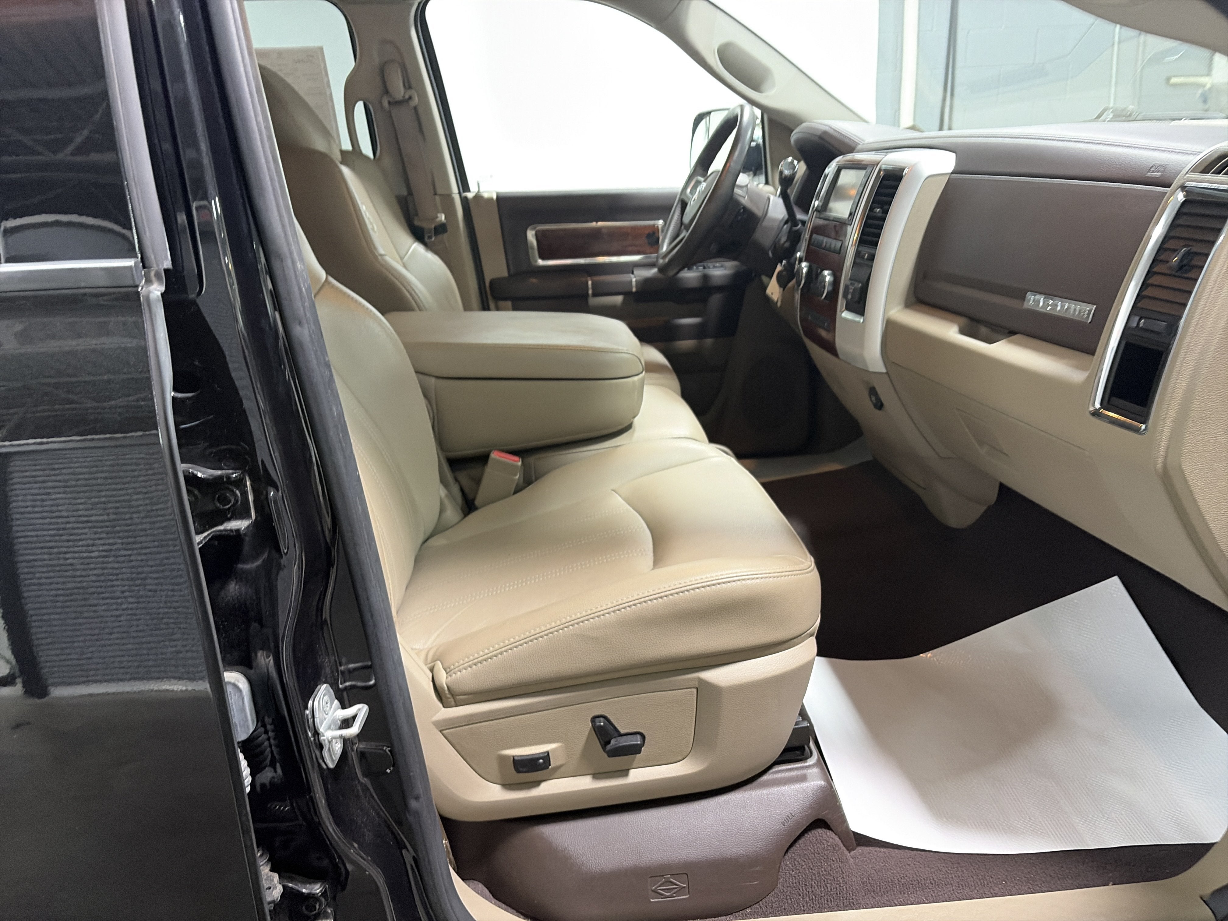 2011 RAM 3500 Laramie