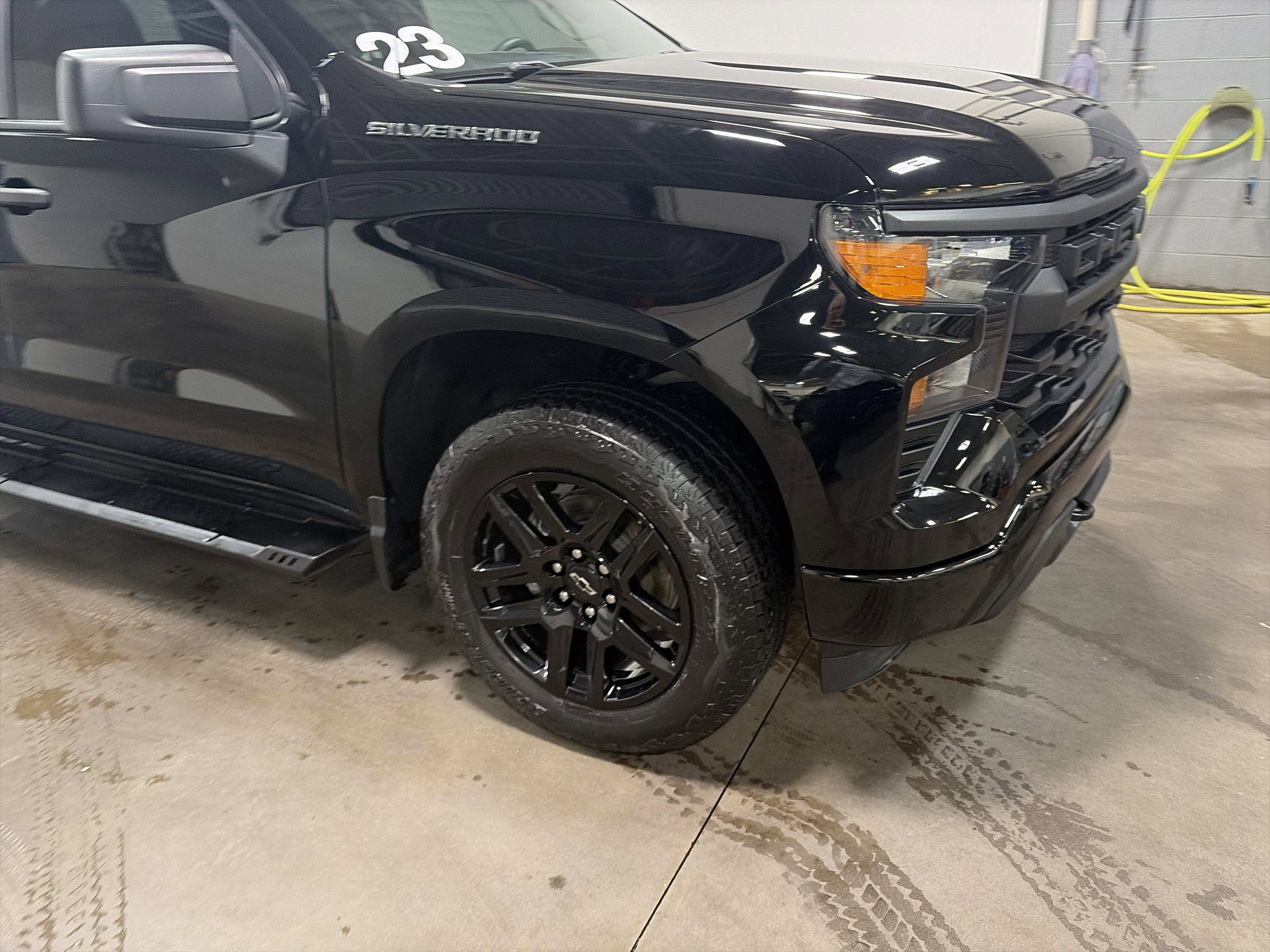 2023 Chevrolet Silverado 1500 Custom