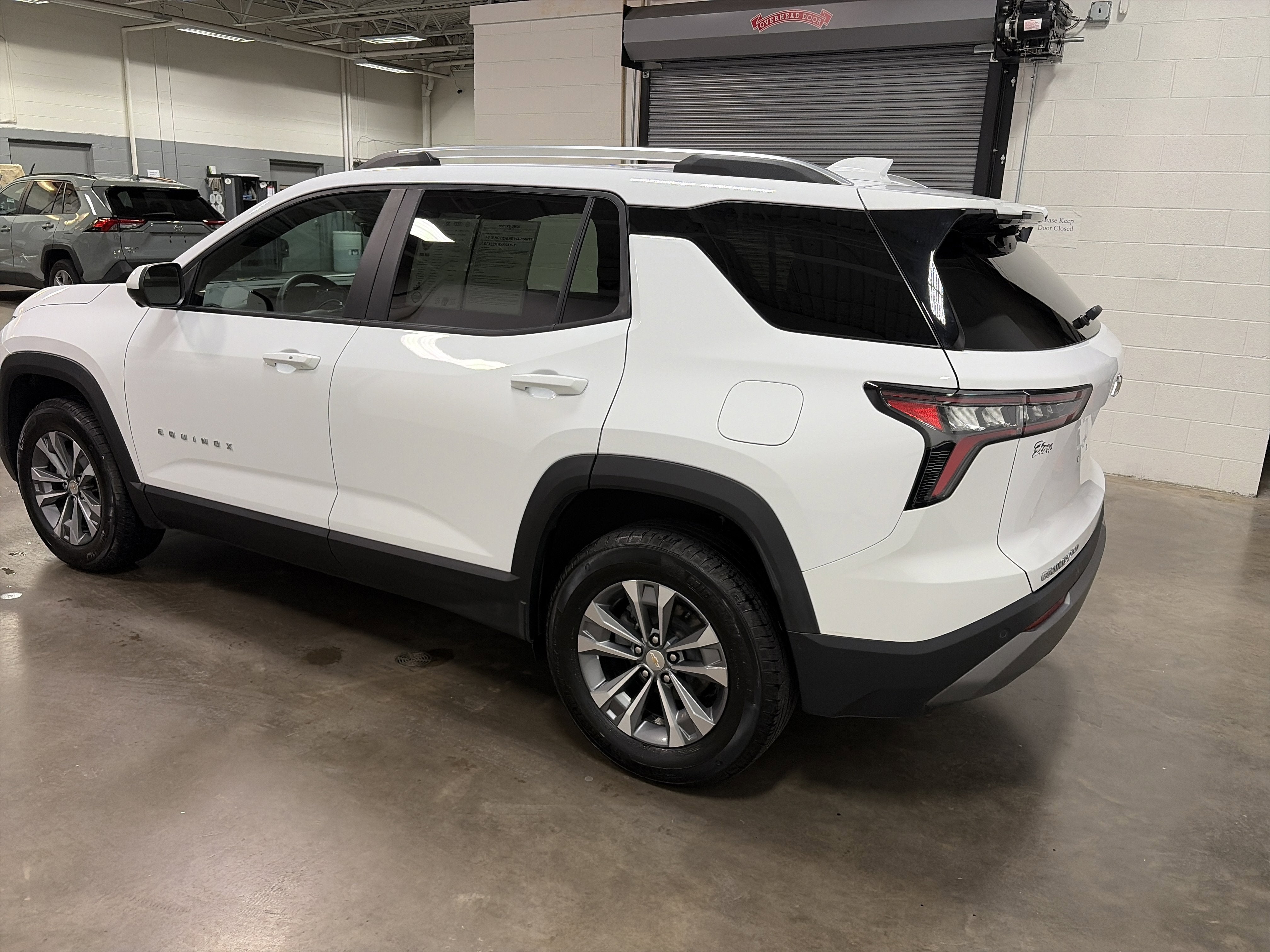 2025 Chevrolet Equinox AWD LT