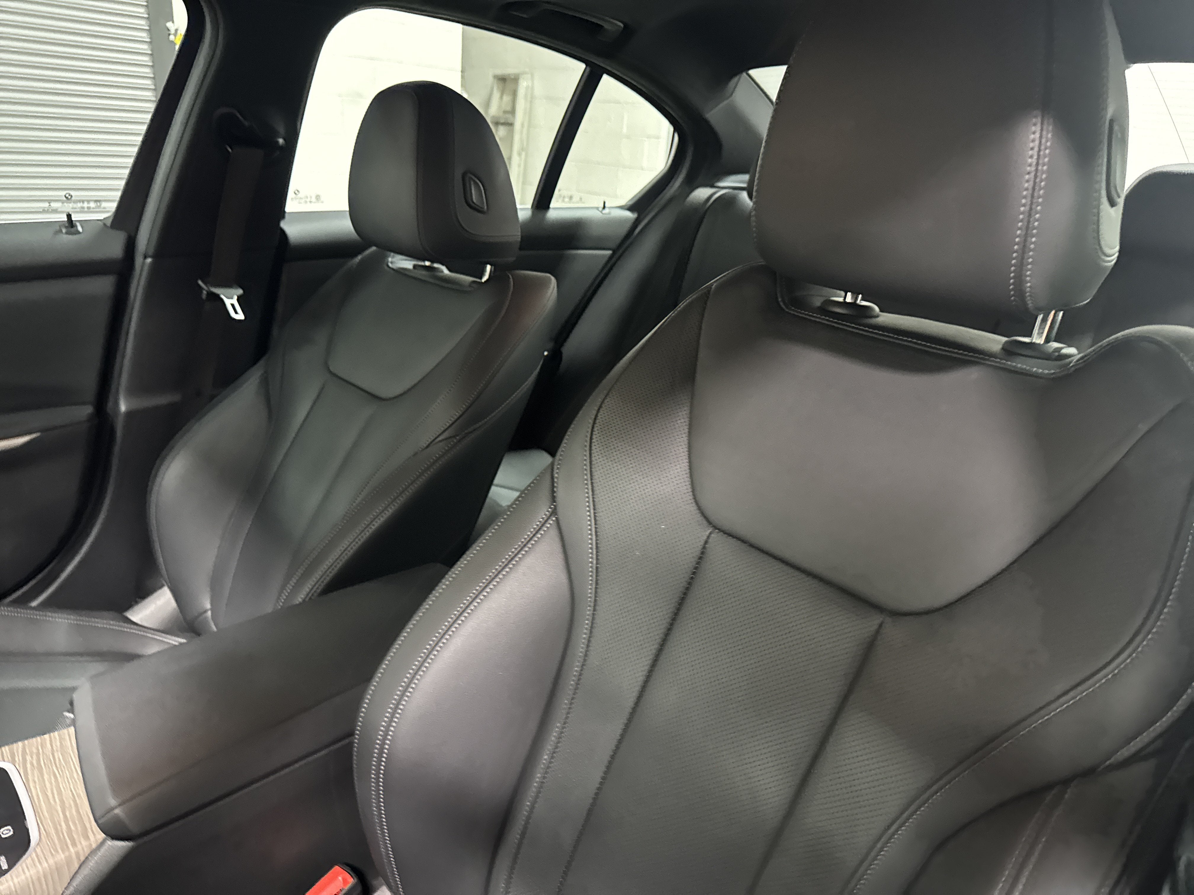 2025 BMW 3 Series 330i xDrive