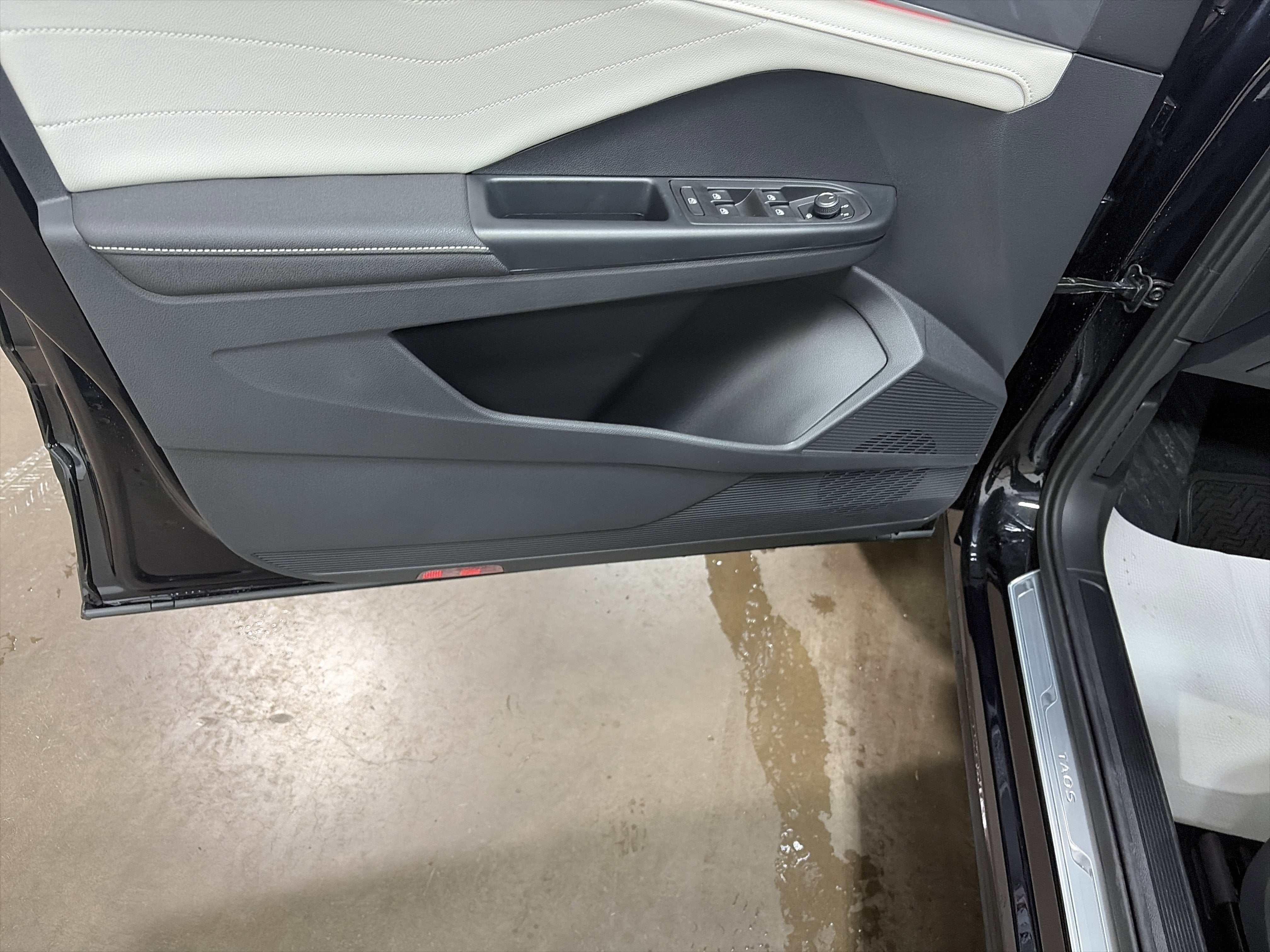 2026 Volkswagen Taos 1.5T SEL