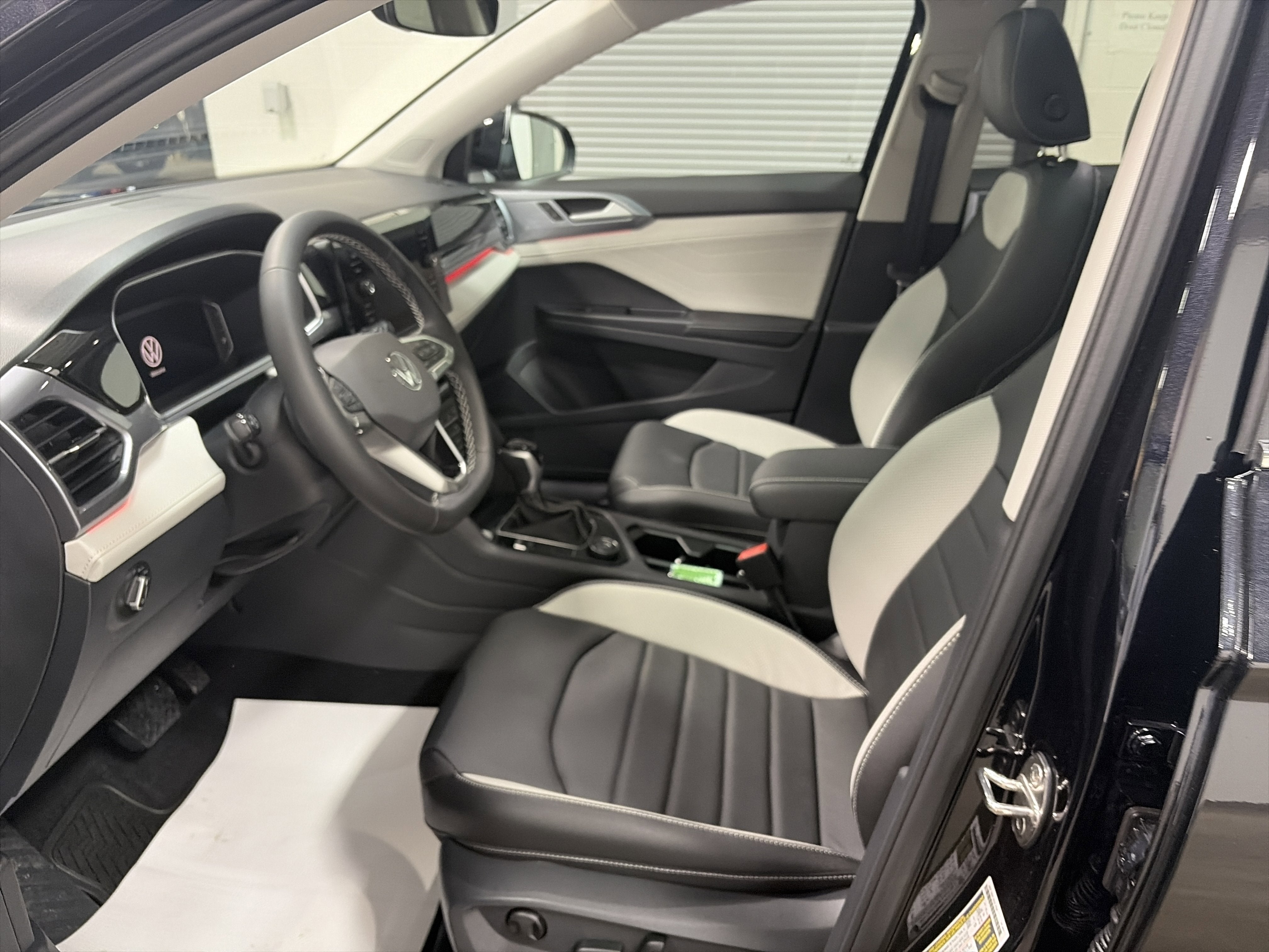 2026 Volkswagen Taos 1.5T SEL