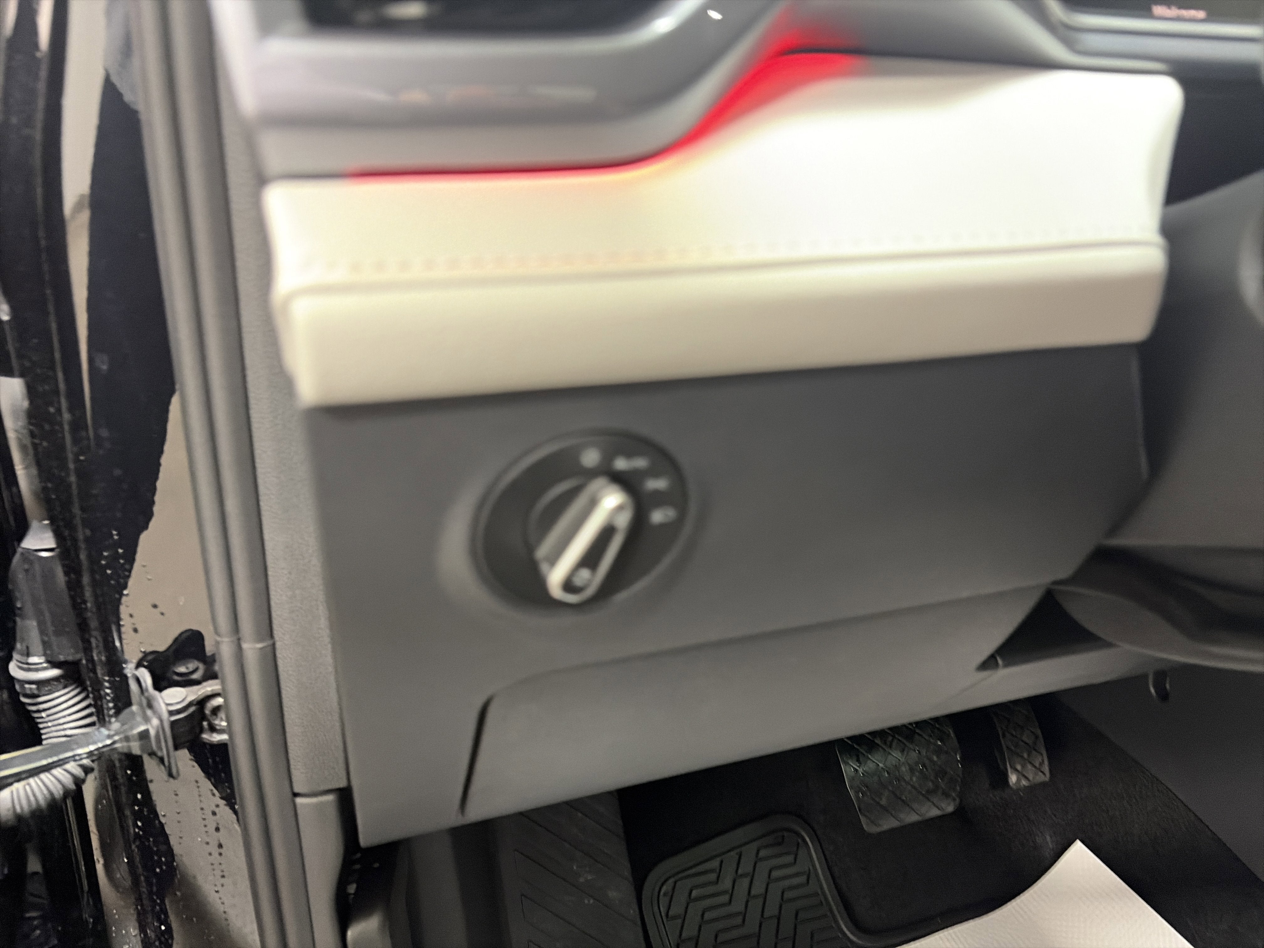 2026 Volkswagen Taos 1.5T SEL