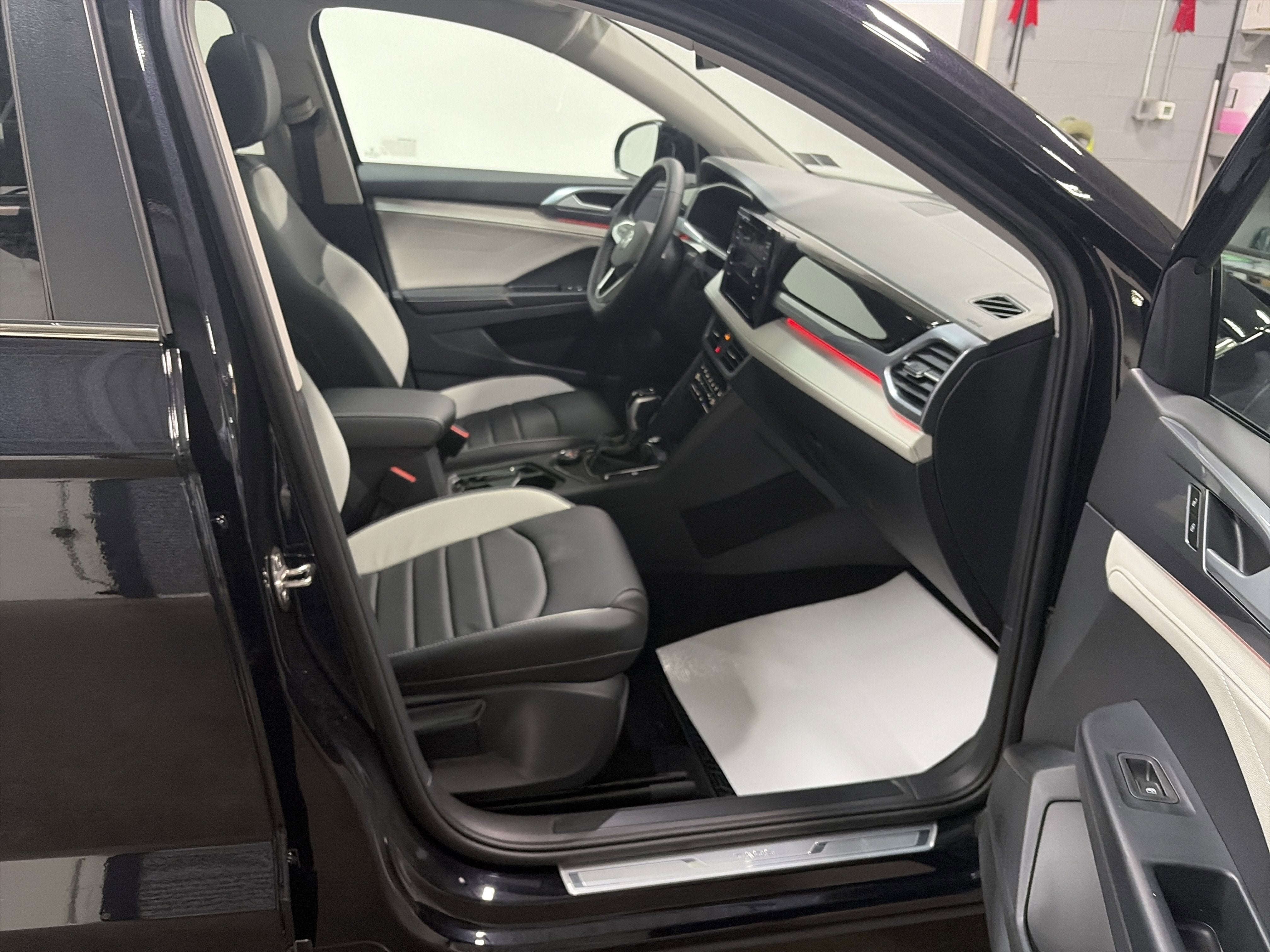 2026 Volkswagen Taos 1.5T SEL