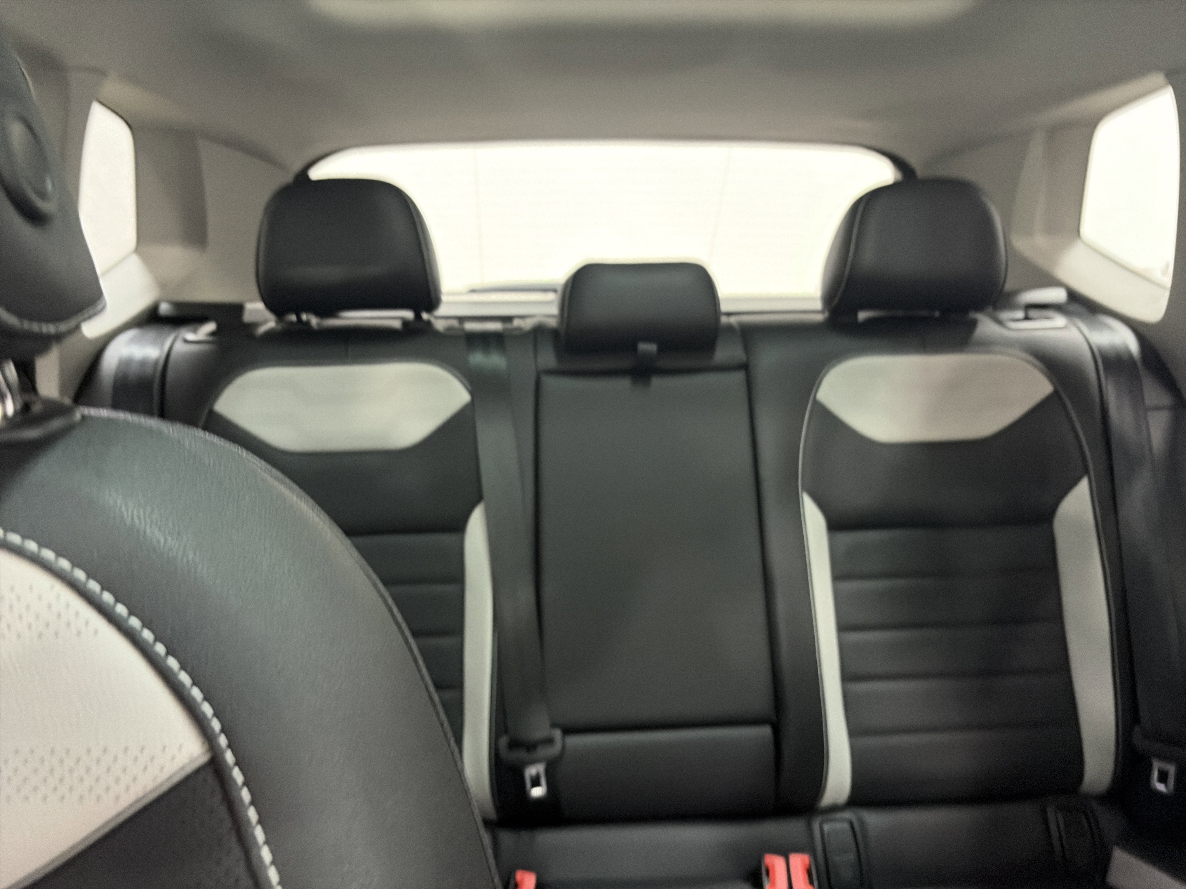 2026 Volkswagen Taos 1.5T SEL